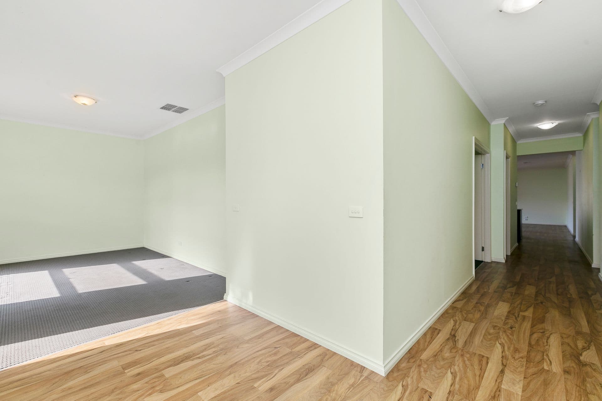 17 Halycon Street, Point Cook, VIC, 3030, Point Cook - Thumbnail 4