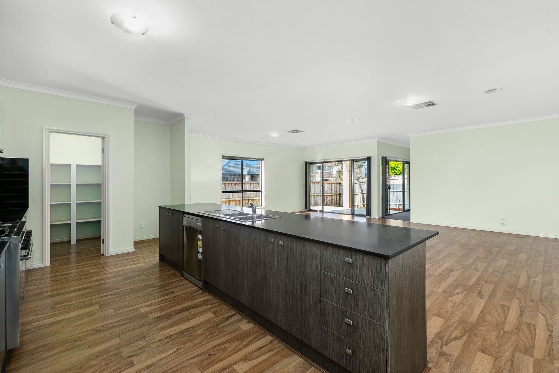17 Halycon Street, Point Cook, VIC, 3030, Point Cook - Thumbnail 6