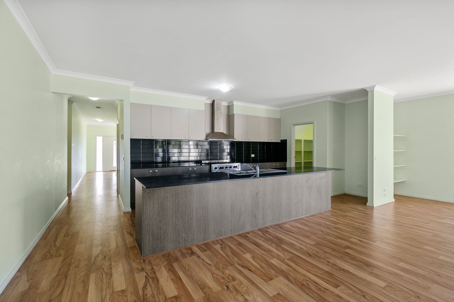 17 Halycon Street, Point Cook, VIC, 3030, Point Cook - Thumbnail 2