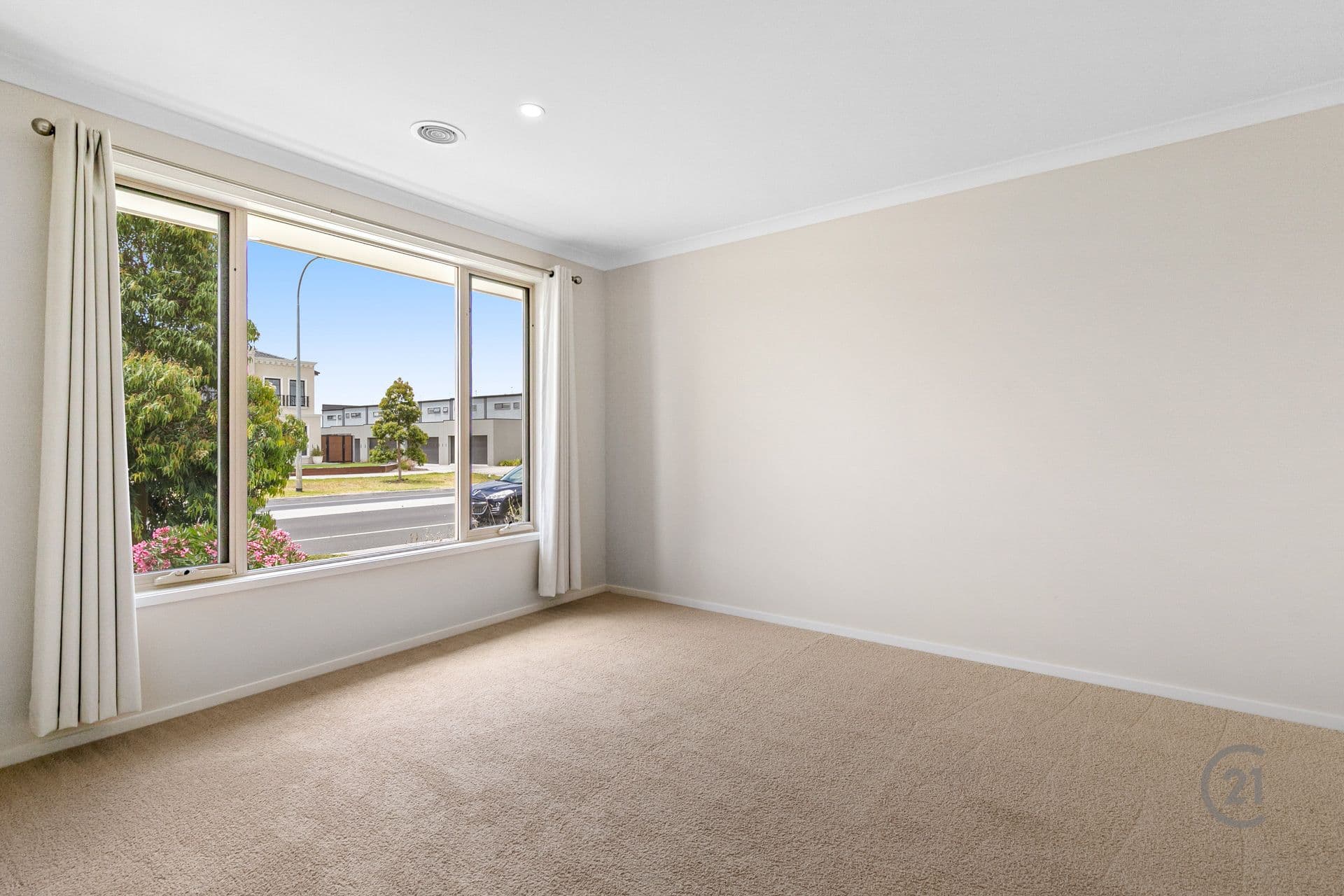 93 Bensonhurst Parade, Point Cook, VIC, 3030, Point Cook - Thumbnail 3