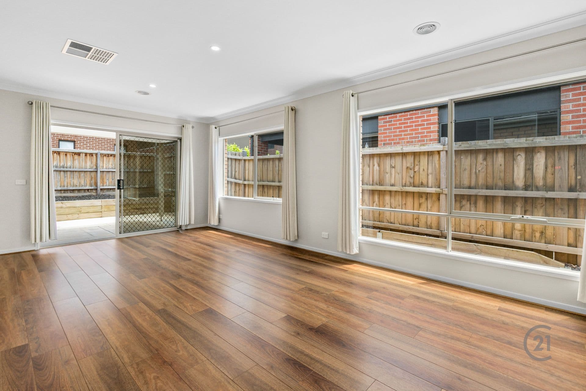 93 Bensonhurst Parade, Point Cook, VIC, 3030, Point Cook - Thumbnail 4