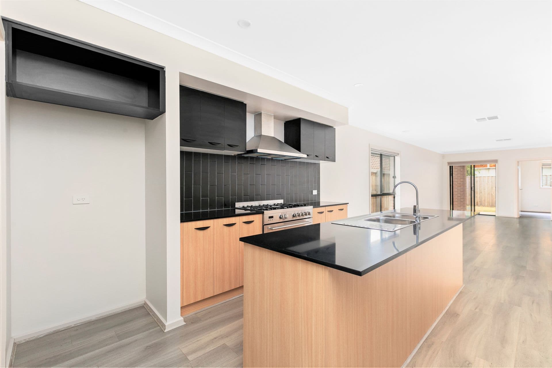37 Jean Street, Point Cook, VIC, 3030, Point Cook - Thumbnail 2
