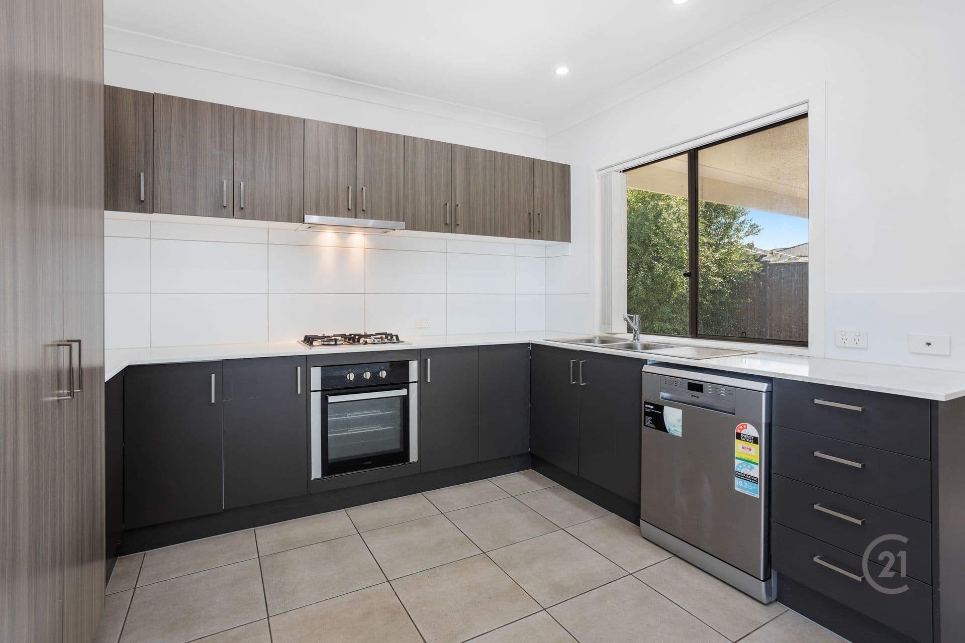 34 Kittyhawk Road, Point Cook, VIC, 3030, Point Cook - Thumbnail 4