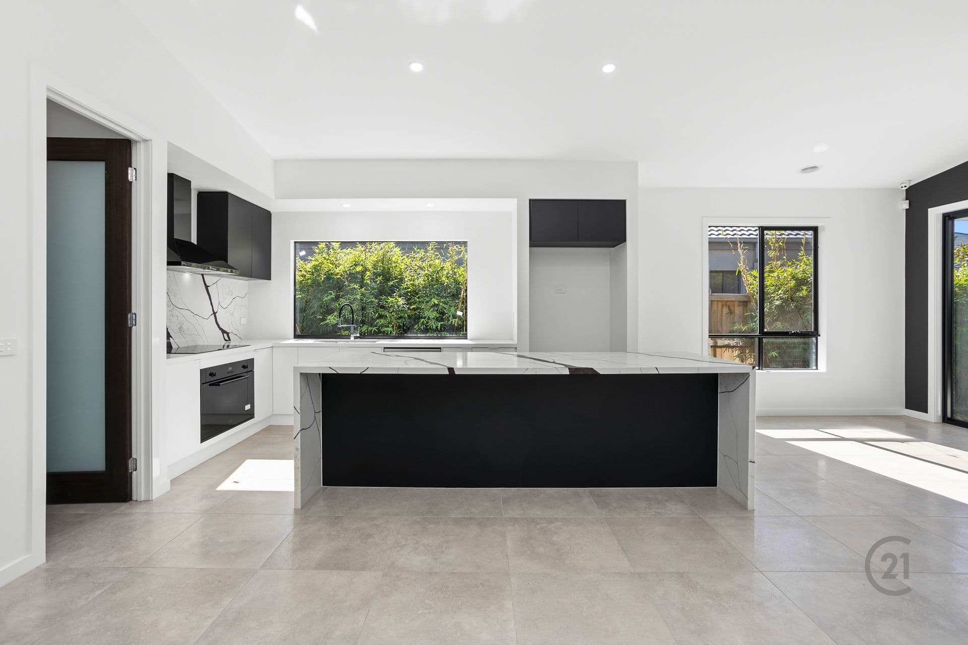 49 Lionsgate Crescent, Tarneit, VIC, 3029, Tarneit - Thumbnail 2