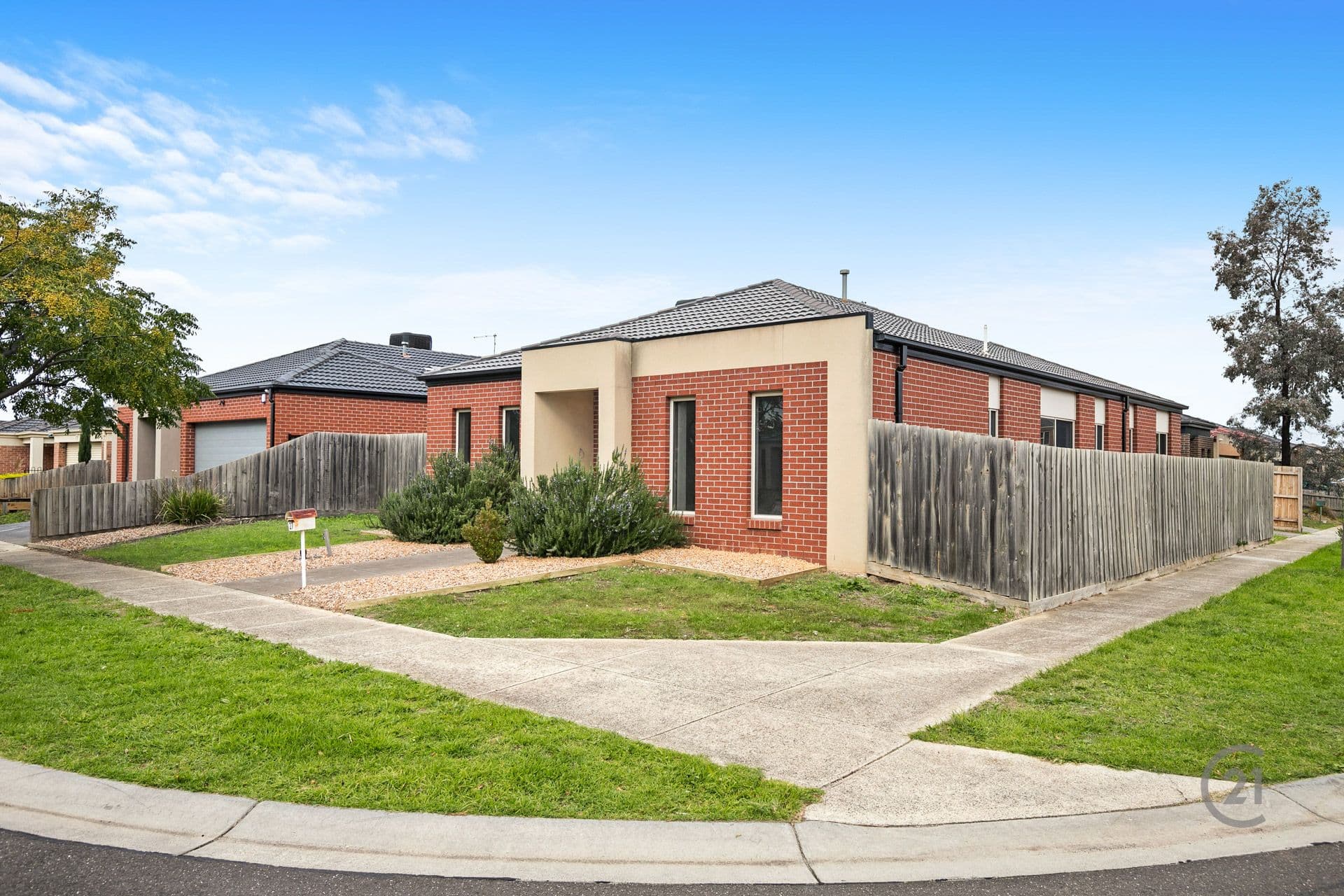 27 Bridlepath Drive, Truganina, VIC, 3029, Truganina - Thumbnail 2