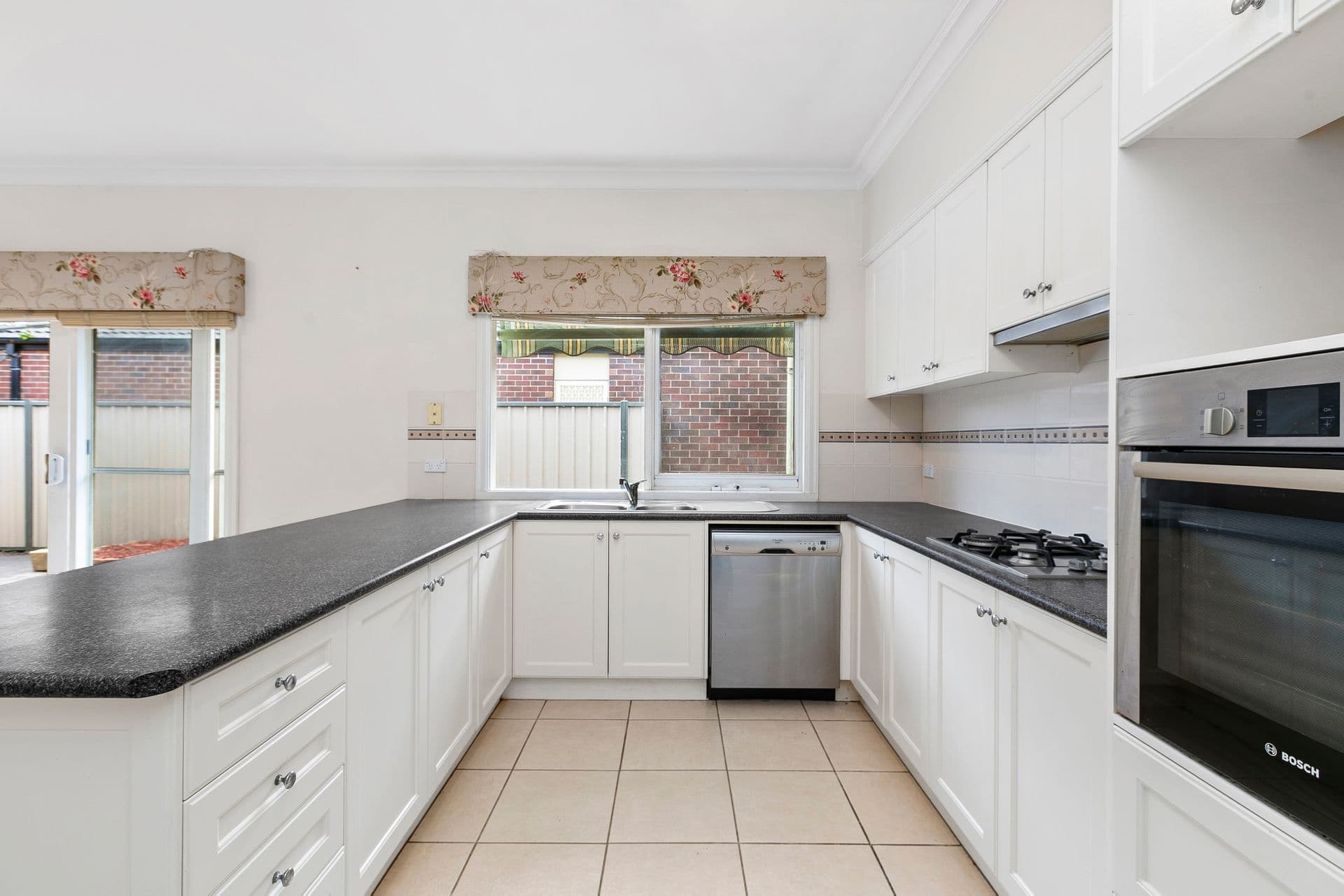 4 Tivoli Street, Point Cook, VIC, 3030, Point Cook - Thumbnail 6