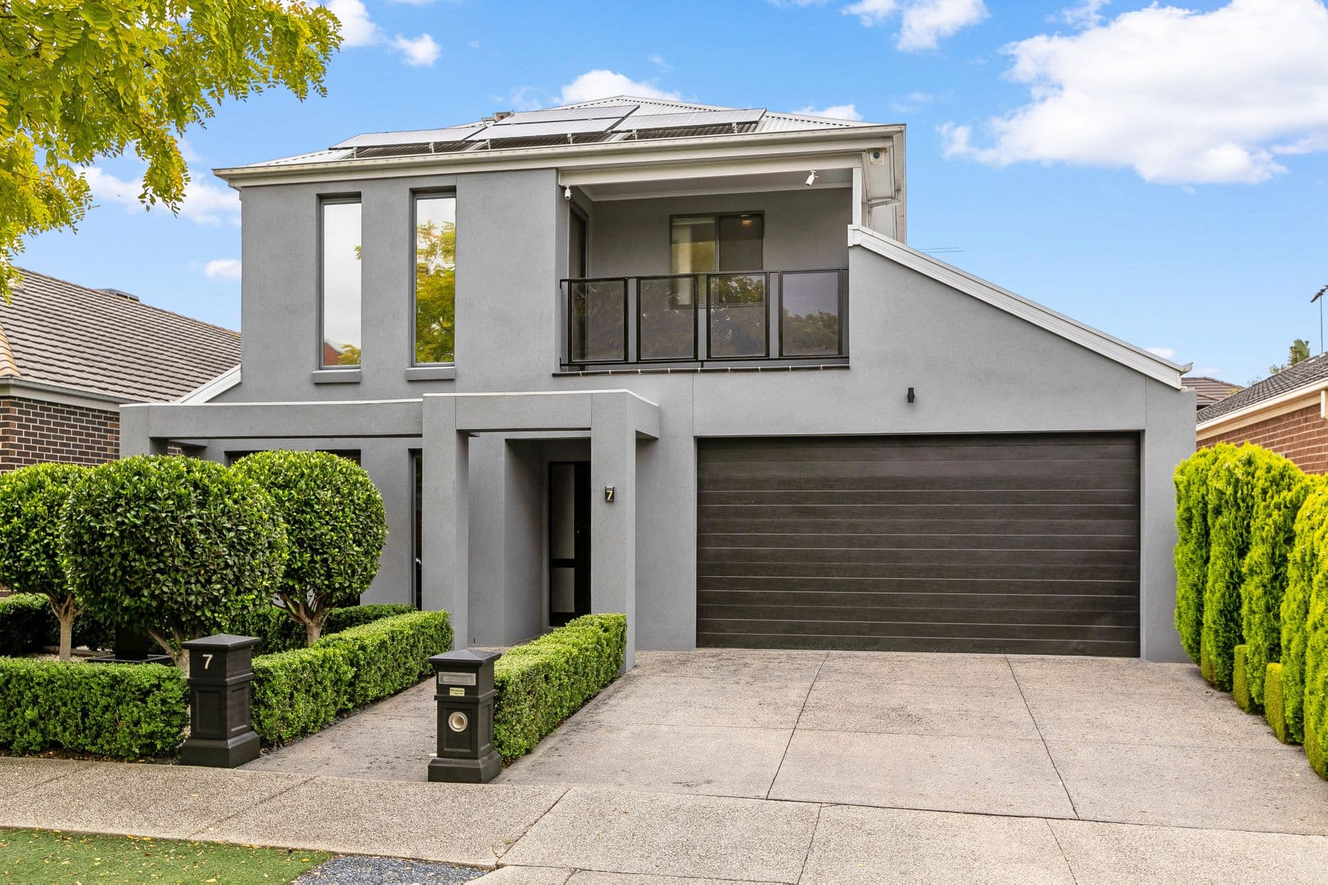 7 Barkly Close, Caroline Springs, VIC, 3023, Caroline Springs - Thumbnail 2