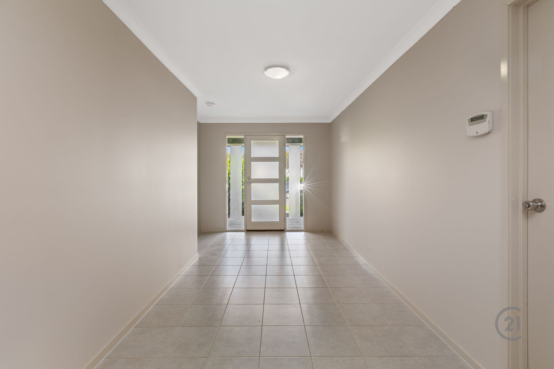 14 Solitude Crescent, Point Cook, VIC, 3030, Point Cook - Thumbnail 4
