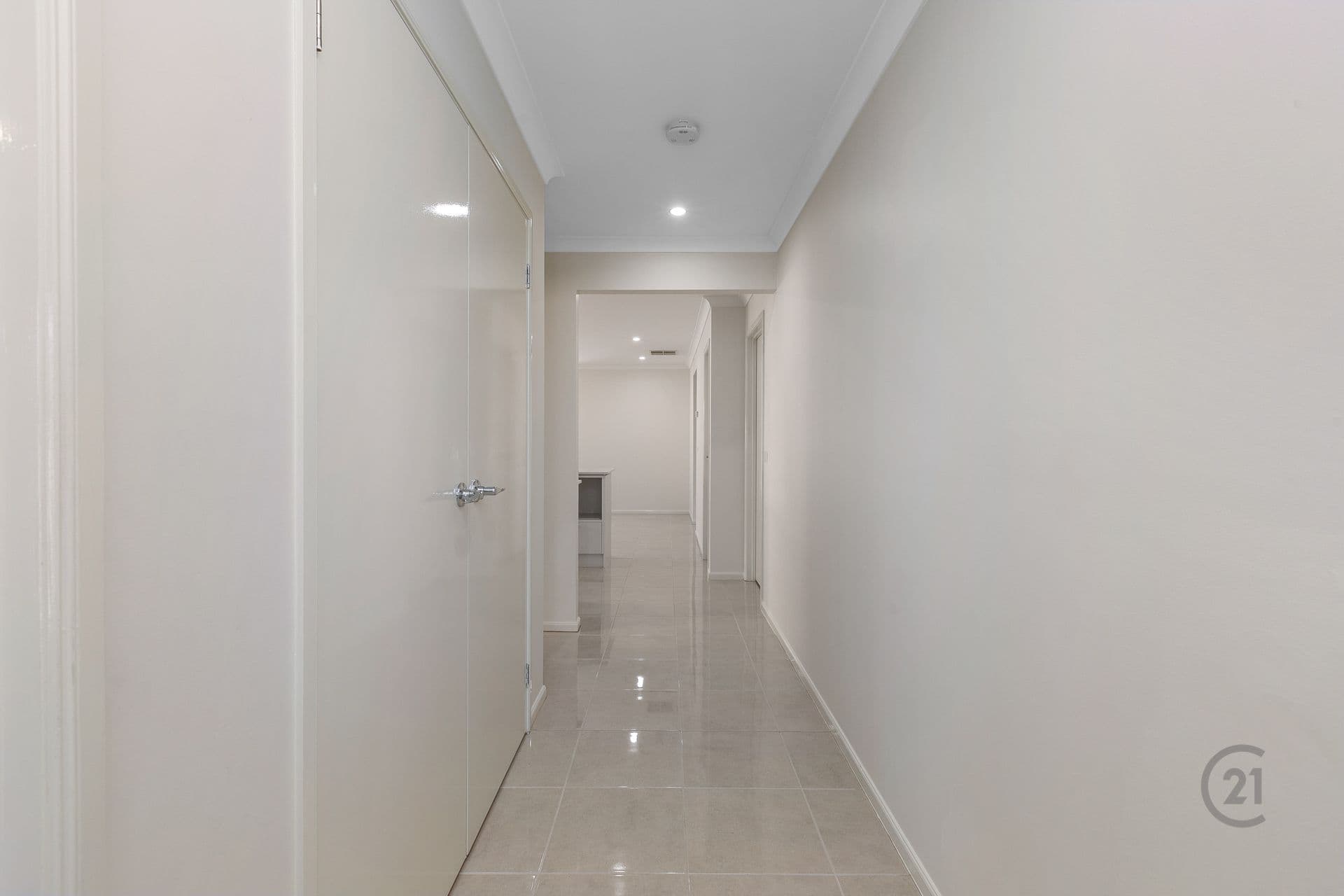 10 Wolomina Crescent, Werribee, VIC, 3030, Werribee - Thumbnail 3