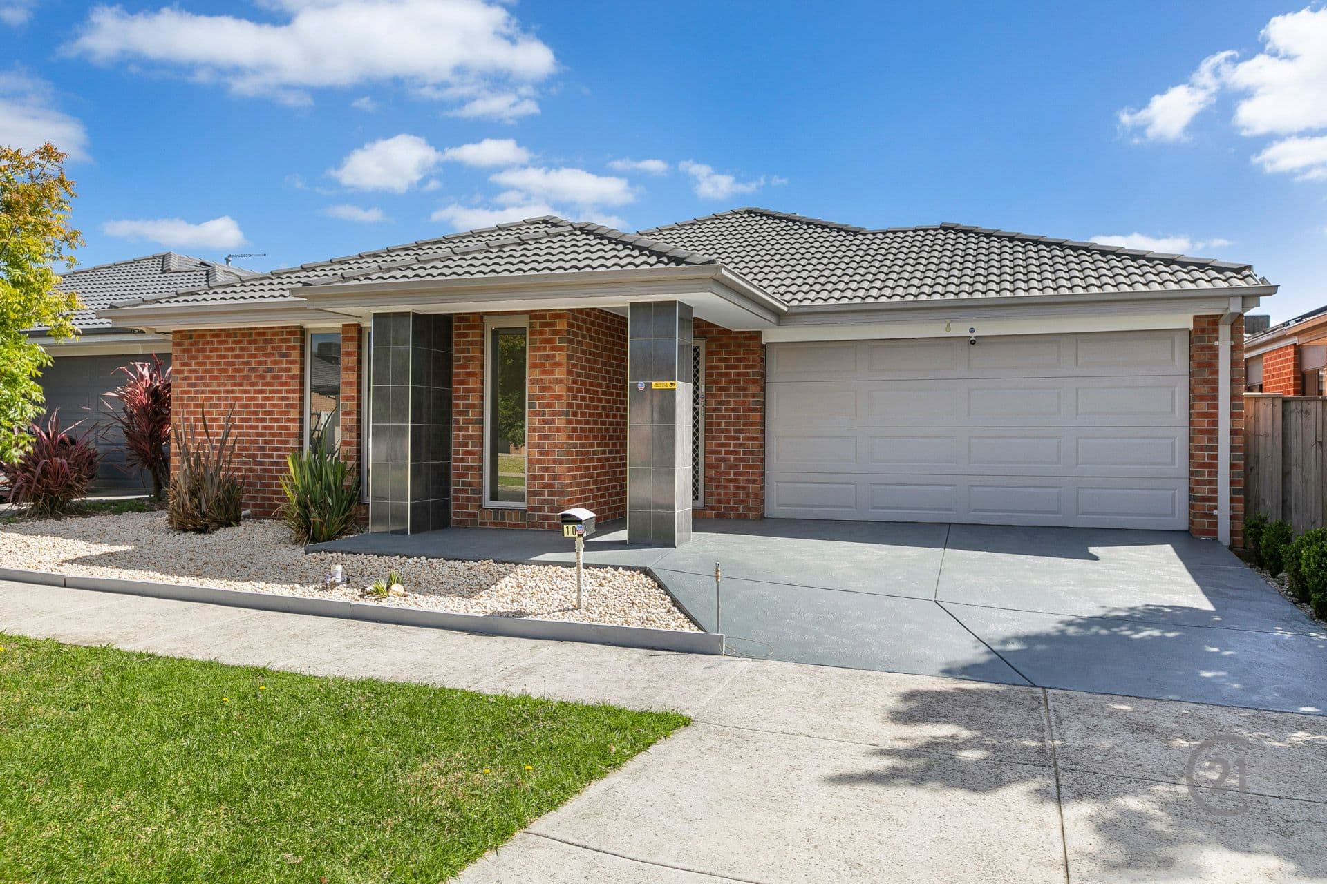 10 Wolomina Crescent, Werribee, VIC, 3030, Werribee - Thumbnail 2