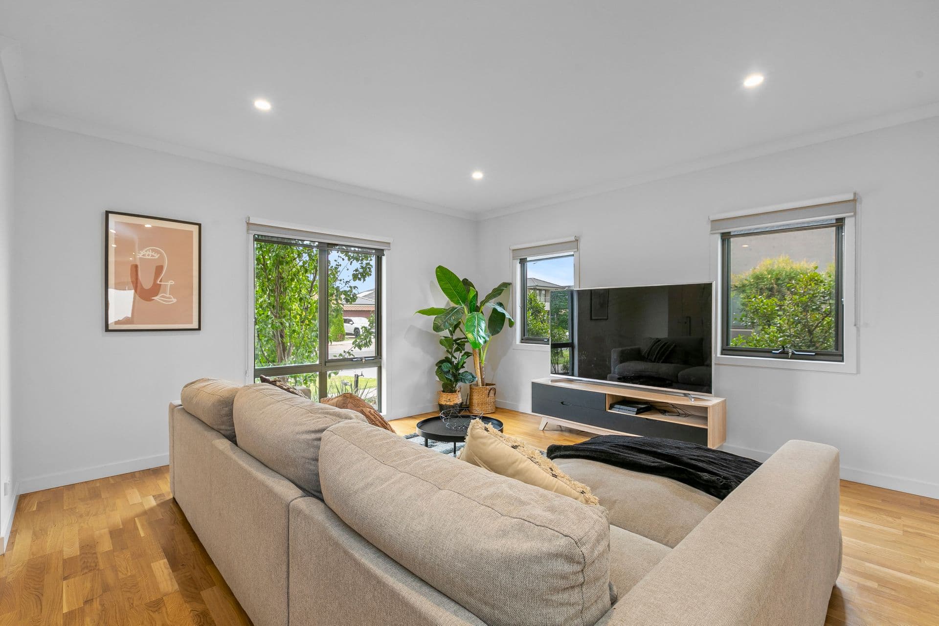 137 Waterhaven Boulevard, Point Cook, VIC, 3030, Point Cook - Thumbnail 5