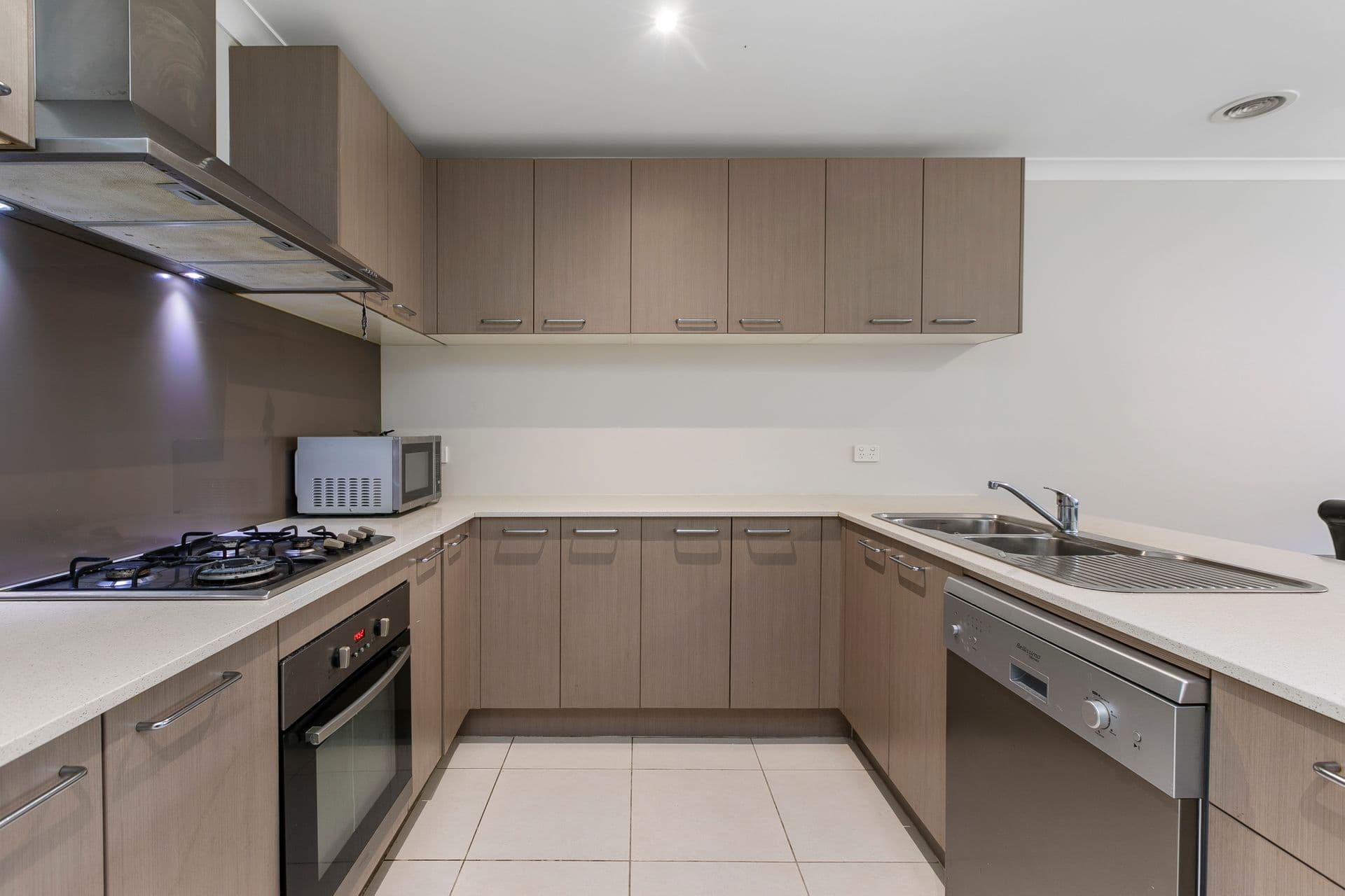 8 Silverbush Way, Truganina, VIC, 3029, Truganina - Thumbnail 4