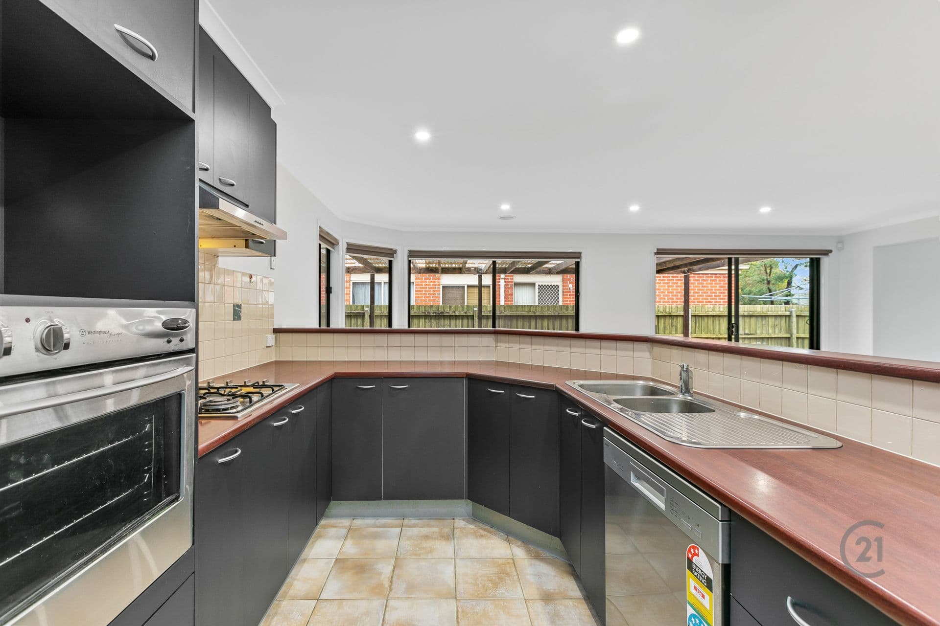 10 Jedburgh Way, Point Cook, VIC, 3030, Point Cook - Thumbnail 3