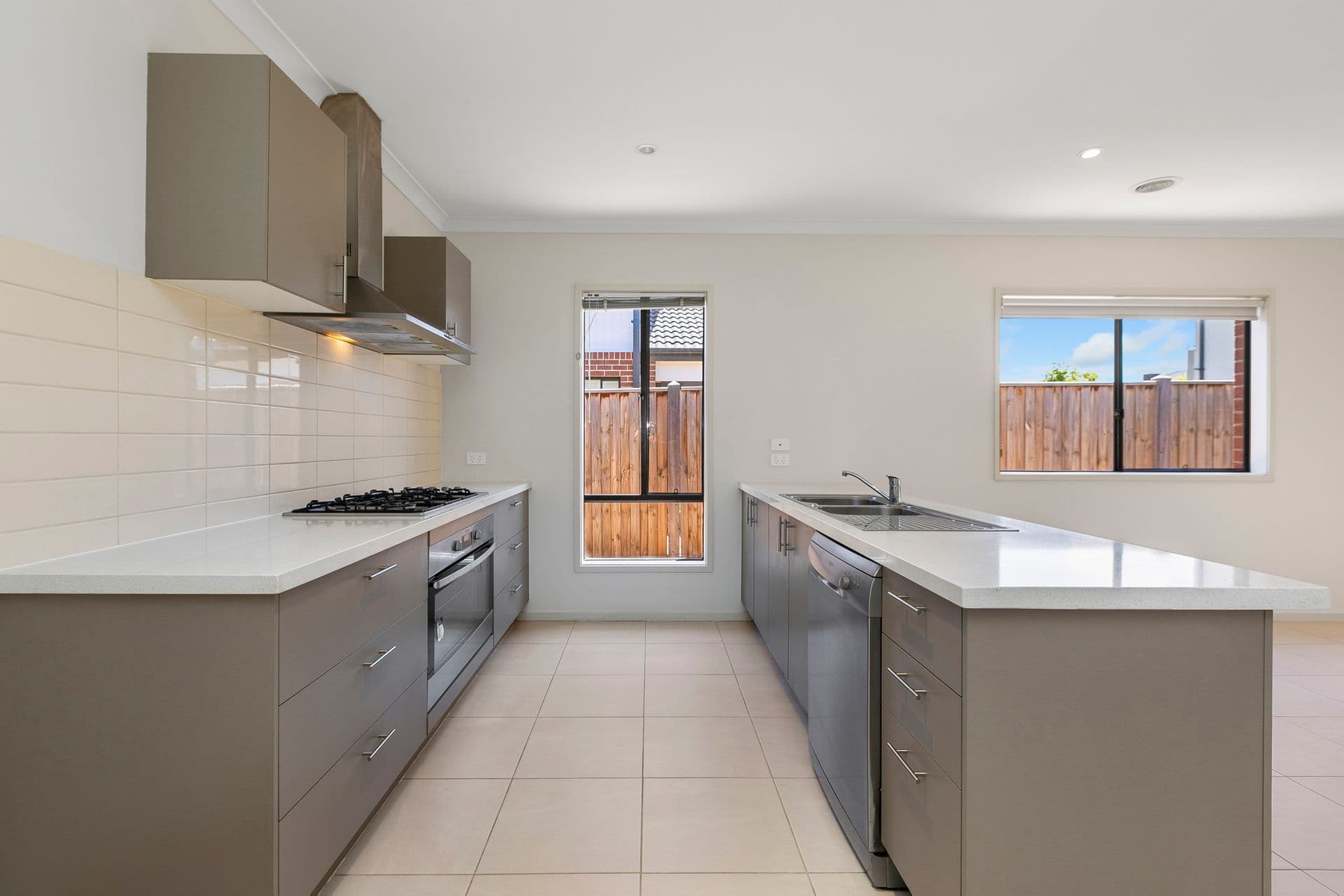 14 Winterberry Road, Point Cook, VIC, 3030, Point Cook - Thumbnail 6