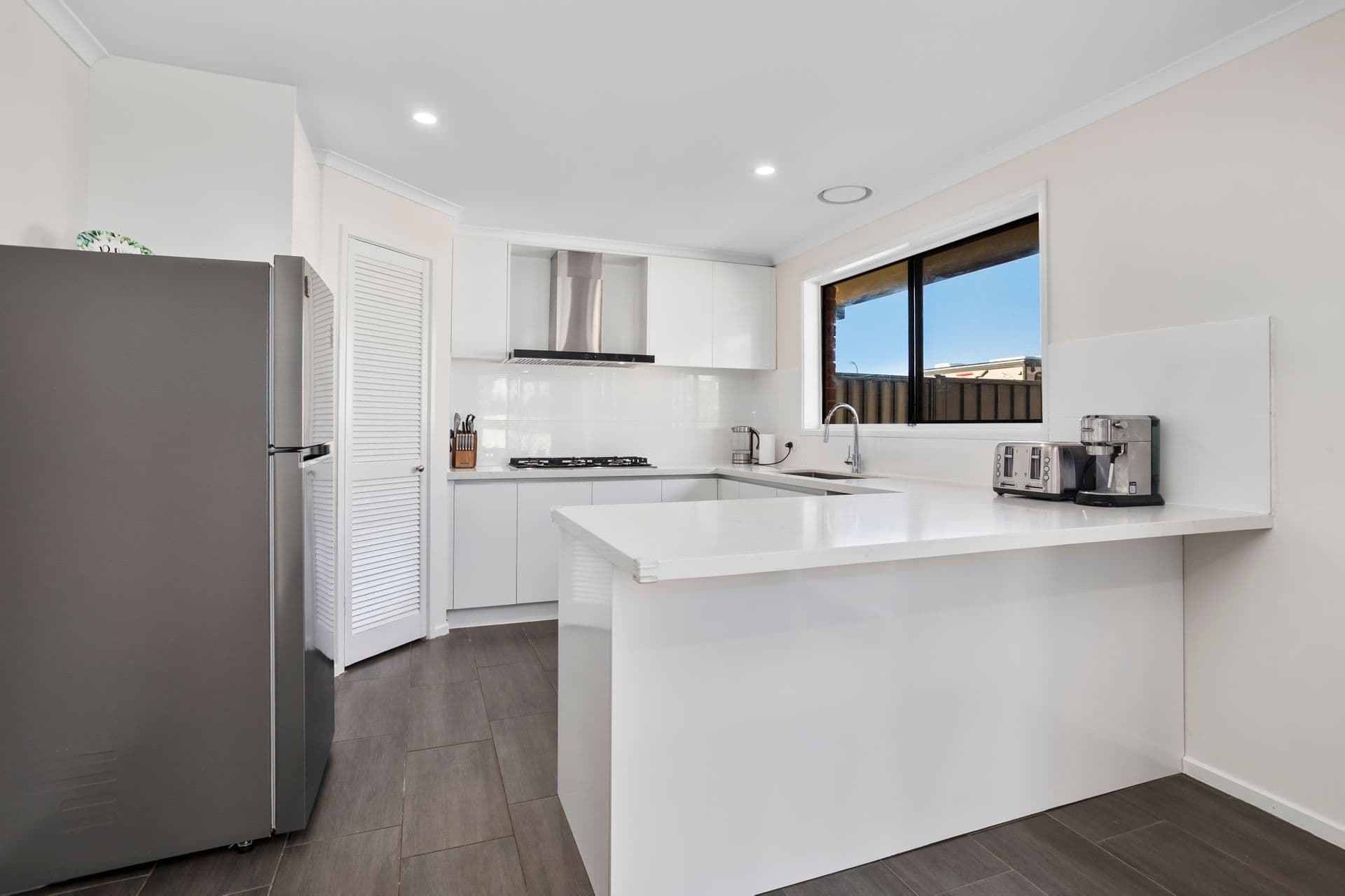 31 Flinders Crescent, Wyndham Vale, VIC, 3024, Wyndham Vale - Thumbnail 3