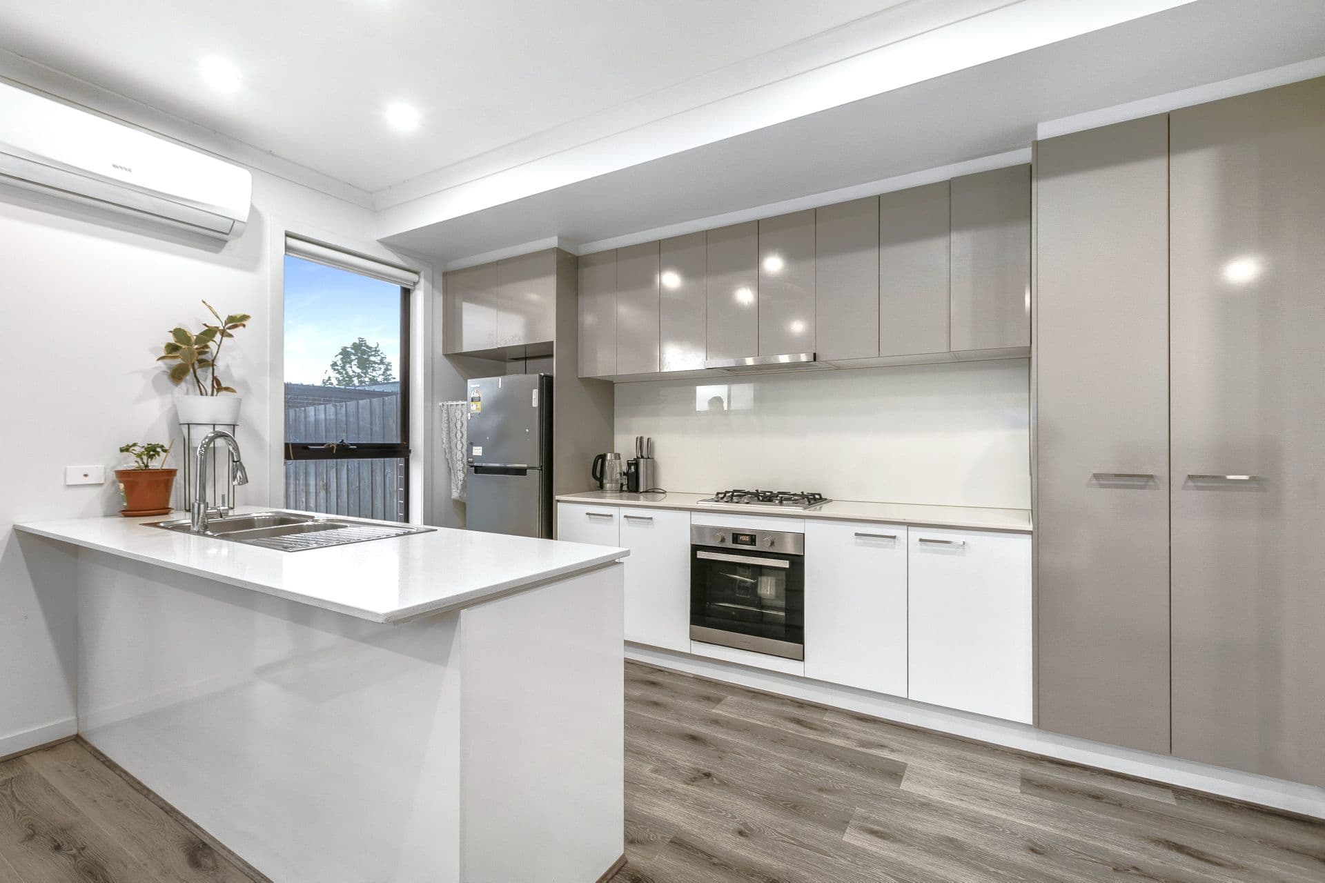 29 Gershwin Crescent, Point Cook, VIC, 3030, Point Cook - Thumbnail 4