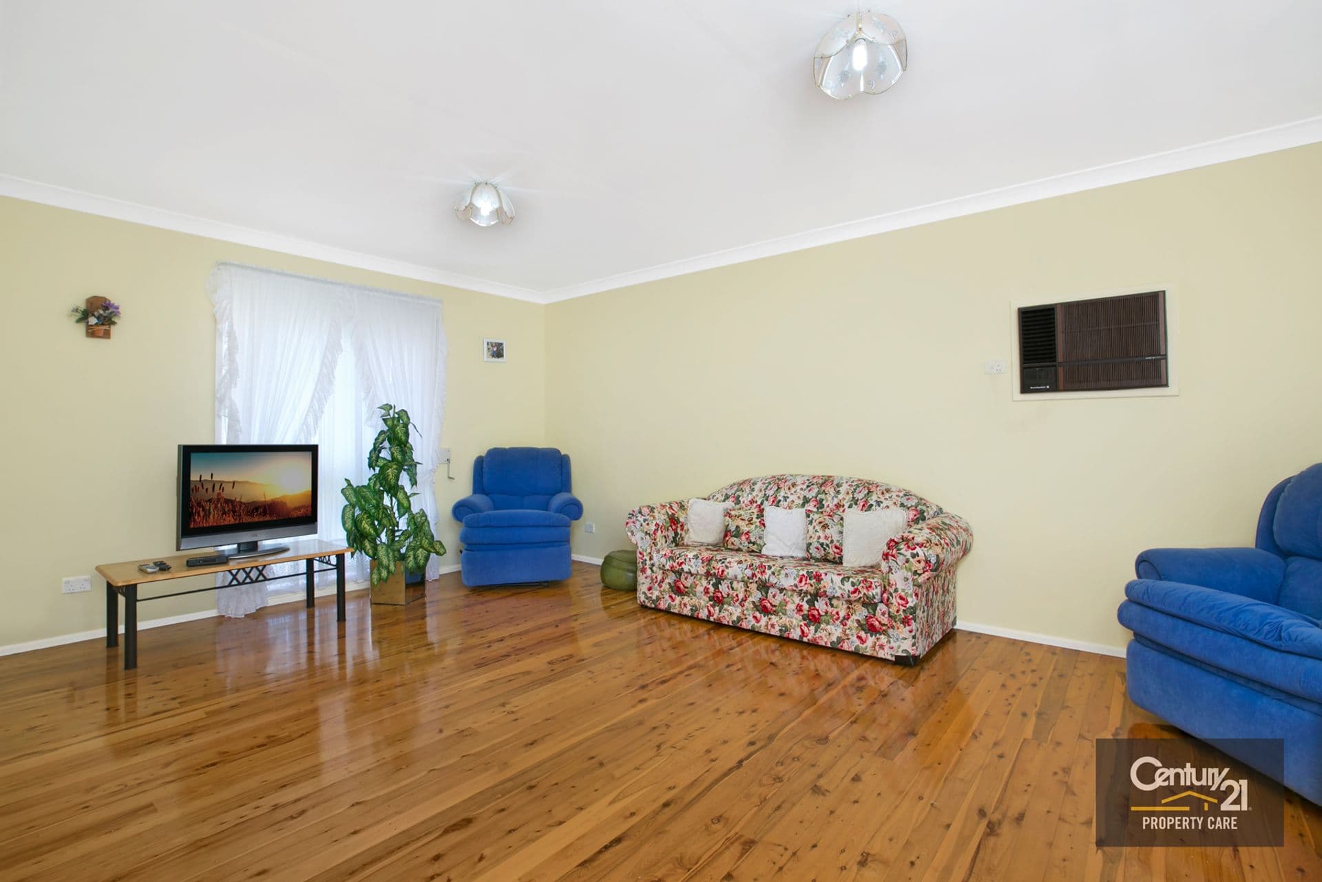 21  Cochrane St, Minto, NSW, 2566, Minto - Thumbnail 3