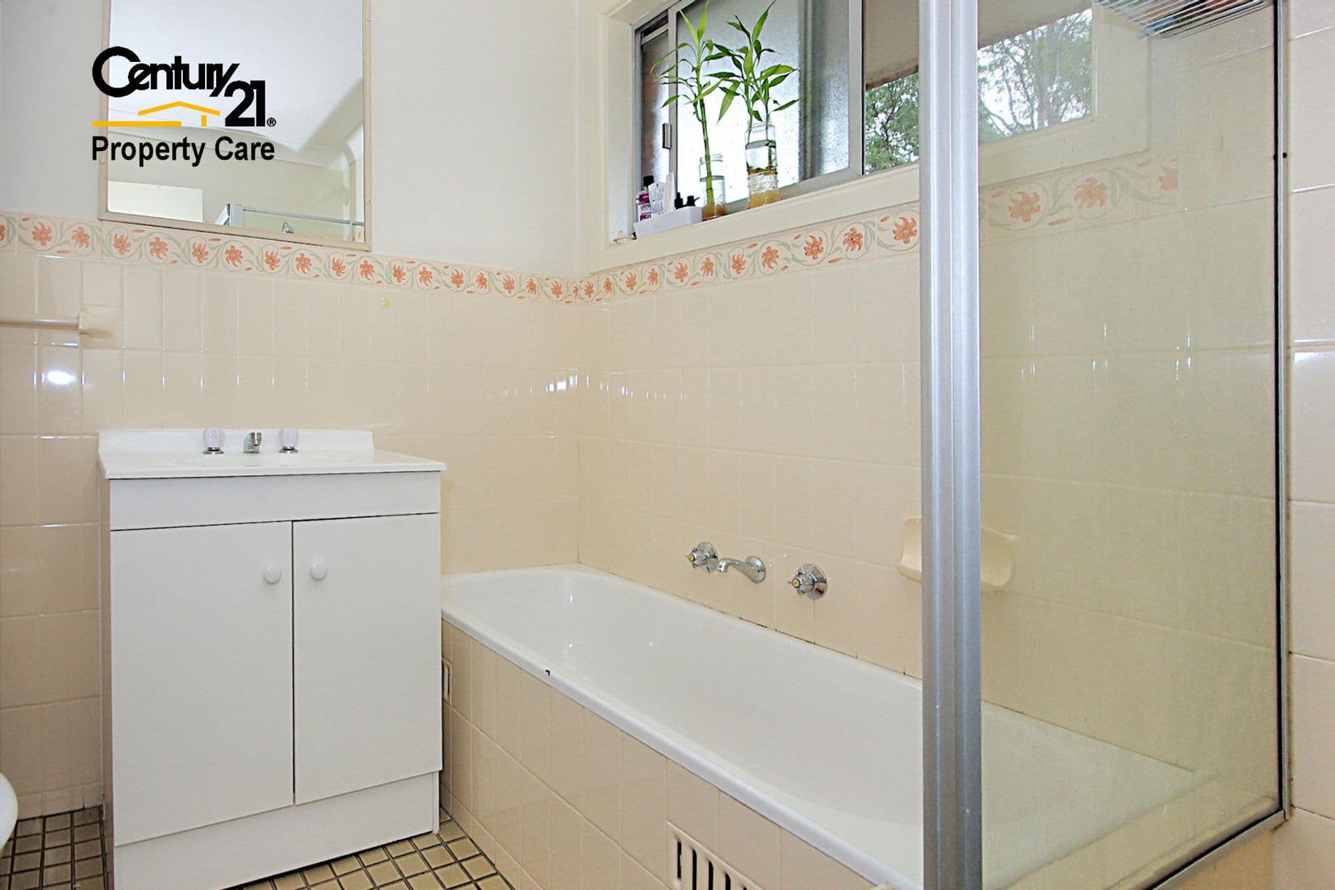 4/18 Westmoreland Rd, Minto, NSW, 2566, Minto - Thumbnail 3