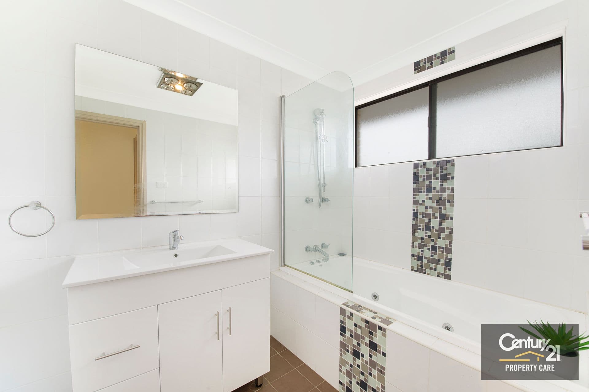 39 Ardrossan Crescent, St Andrews, NSW, 2566, St Andrews - Thumbnail 3