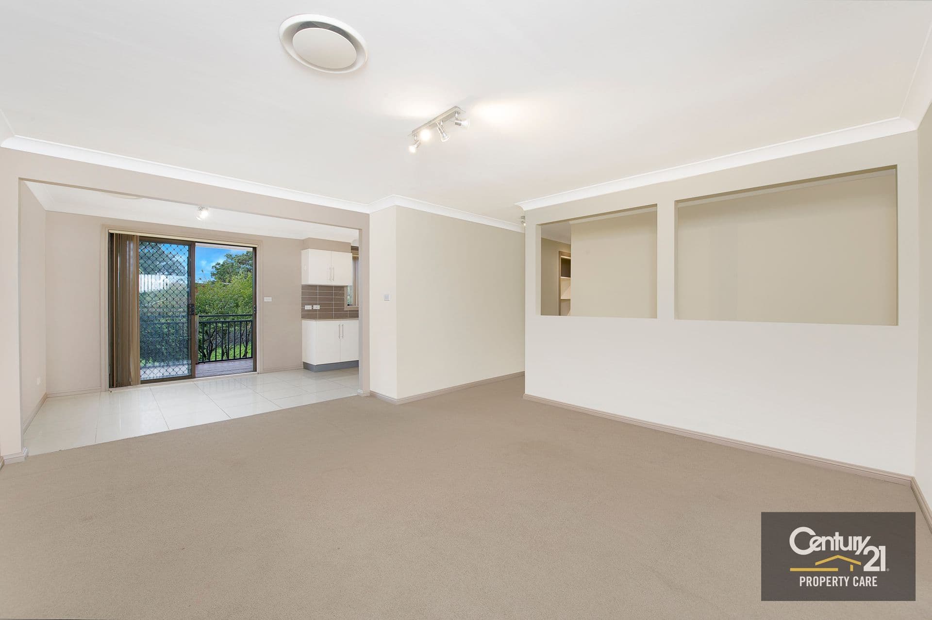 39 Ardrossan Crescent, St Andrews, NSW, 2566, St Andrews - Thumbnail 6
