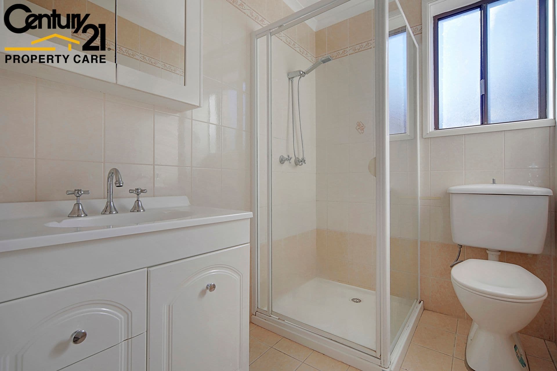 2/201 Harrow Rd, Glenfield, NSW, 2167, Glenfield - Thumbnail 3