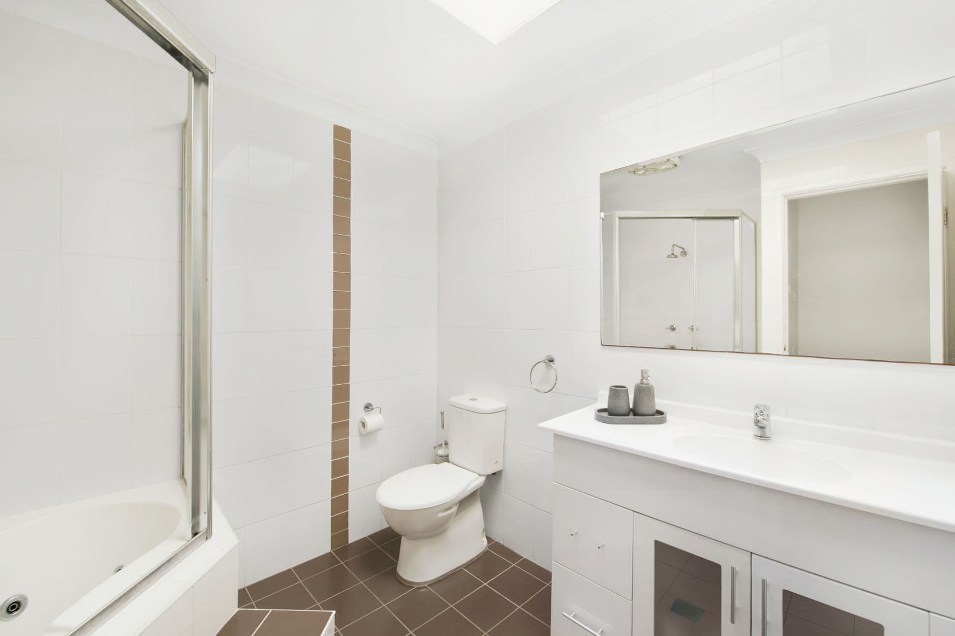 1 Ford Place, Ingleburn, NSW, 2565, Ingleburn - Thumbnail 3