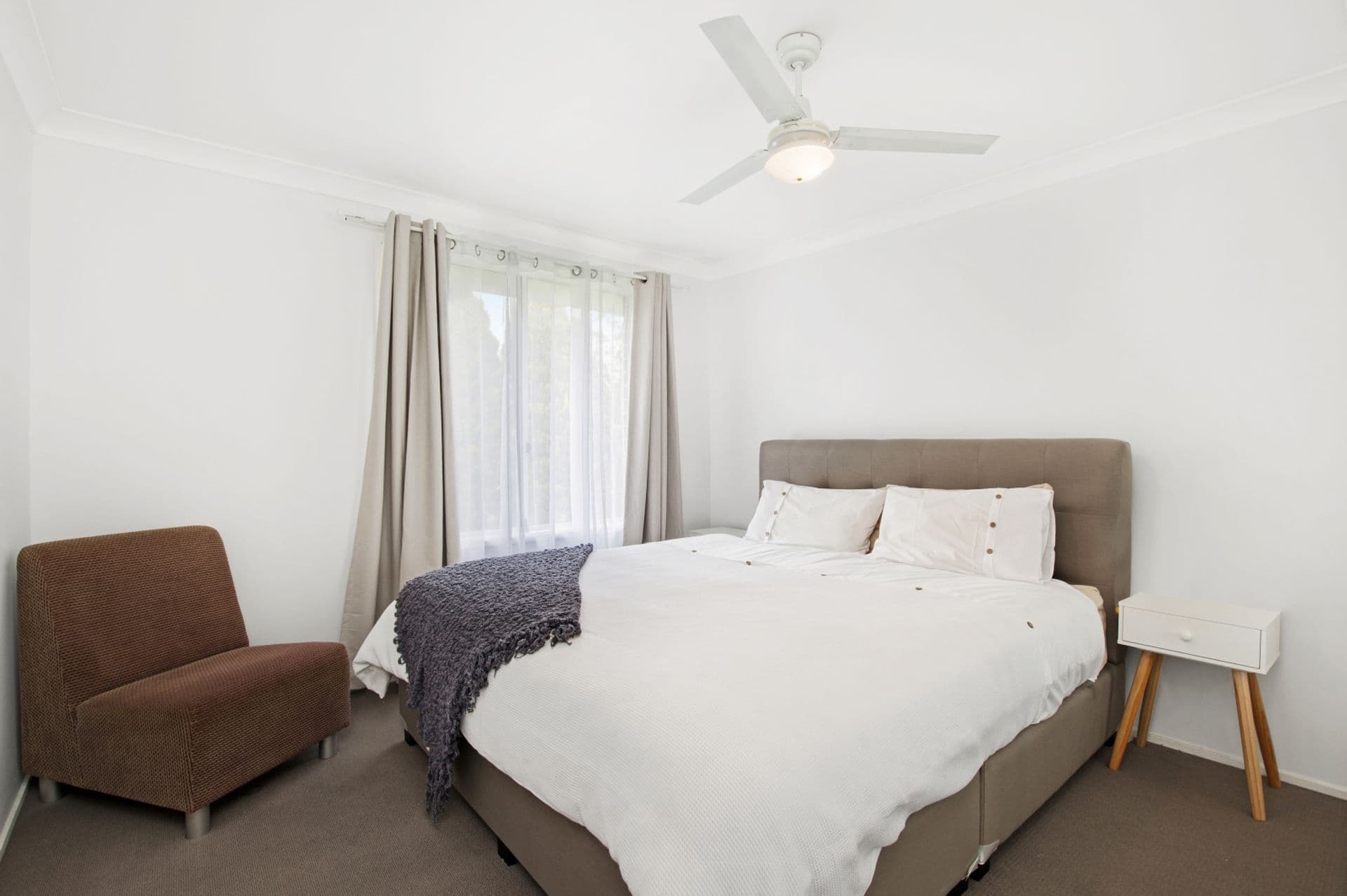 1 Ford Place, Ingleburn, NSW, 2565, Ingleburn - Thumbnail 2