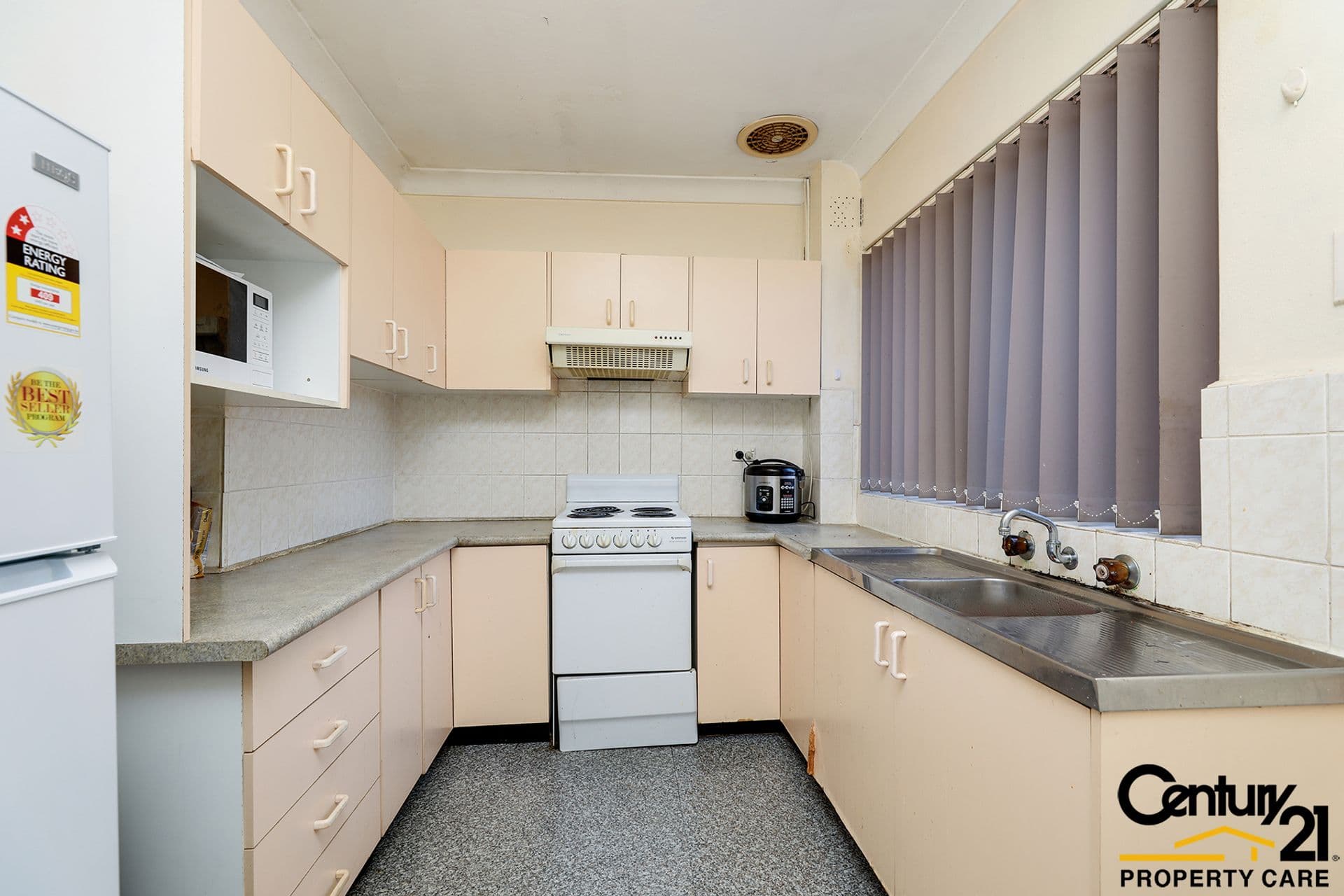 3/14 Railway Prd, Glenfield, NSW, 2167, Glenfield - Thumbnail 2