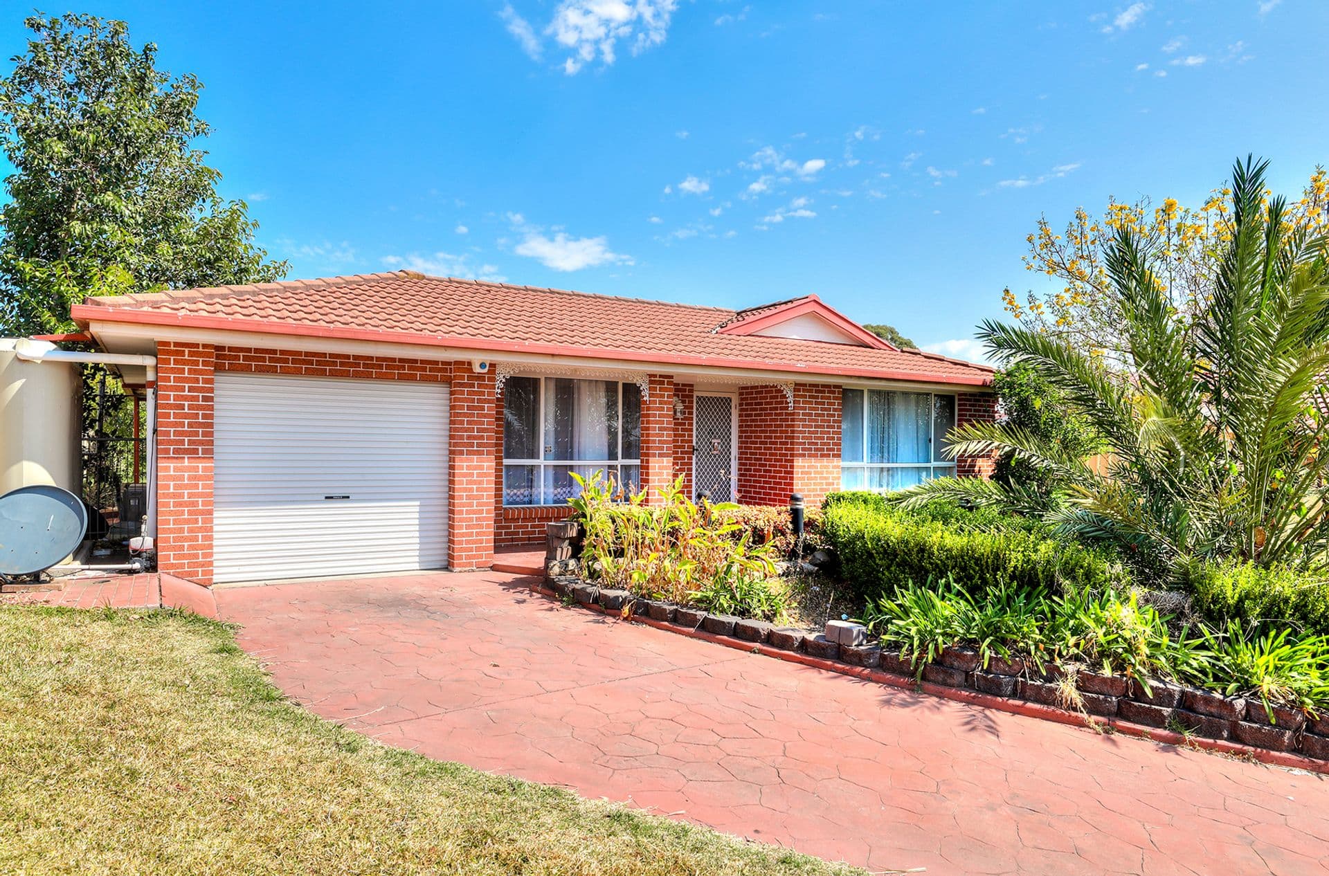 10 Stockalls Place, Minto, NSW, 2566, Minto - Image 1