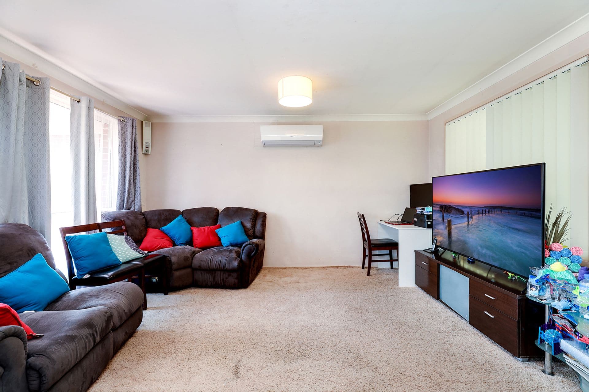 10 Stockalls Place, Minto, NSW, 2566, Minto - Thumbnail 3