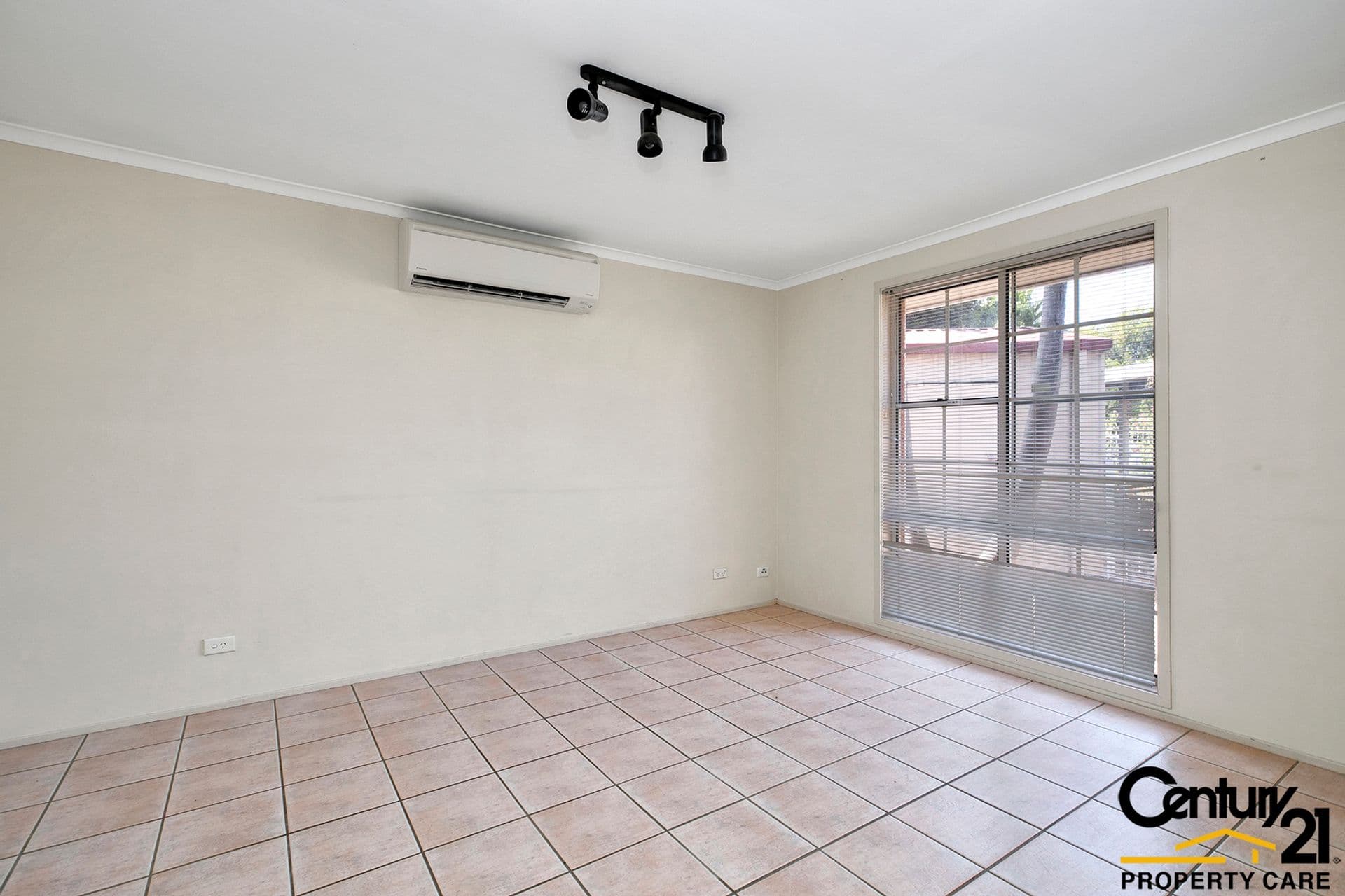 9 Kidd Place, Minto, NSW, 2566, Minto - Thumbnail 6