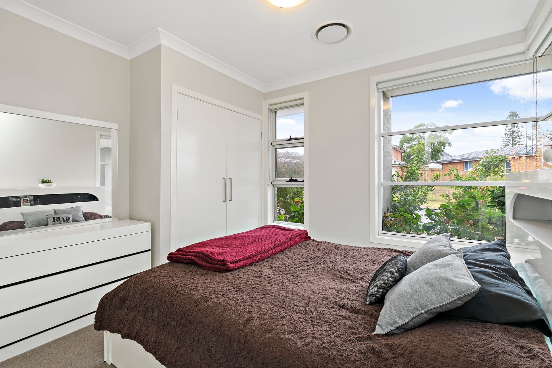 13 Feathertop Ave, Minto, NSW, 2566, Minto - Thumbnail 6