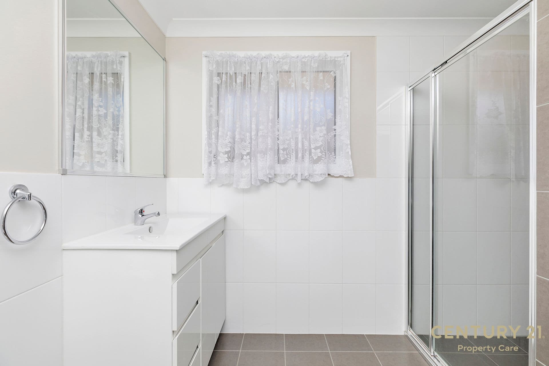 10 Campbell Close, Minto, NSW, 2566, Minto - Thumbnail 7