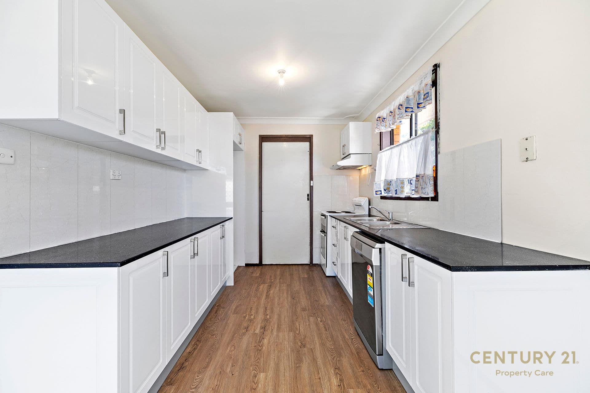 73 Stromeferry Cres, St Andrews, NSW, 2566, St Andrews - Thumbnail 4