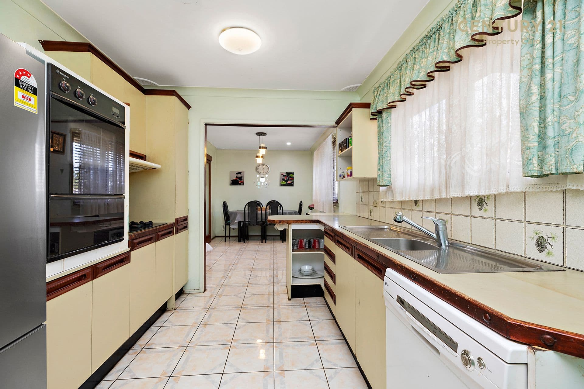 2 Aston Pl, Leumeah, NSW, 2560, Leumeah - Thumbnail 2