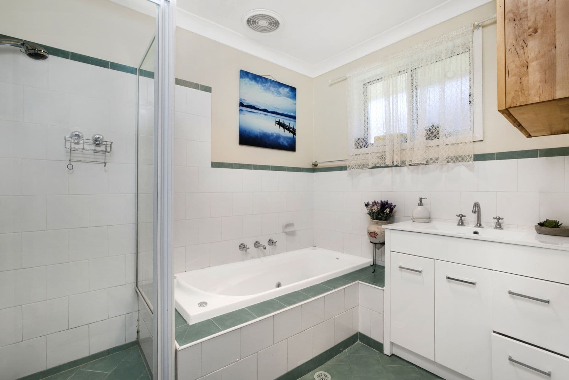 7 Campbell Close, Minto, NSW, 2566, Minto - Thumbnail 5