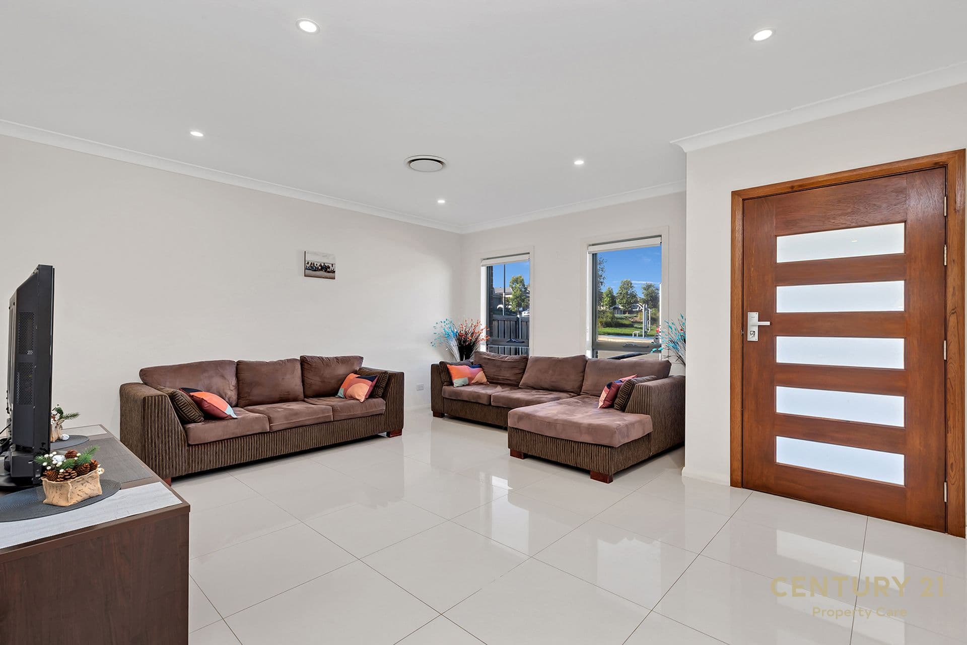 33 Dalrymple Ave, Minto, NSW, 2566, Minto - Thumbnail 3