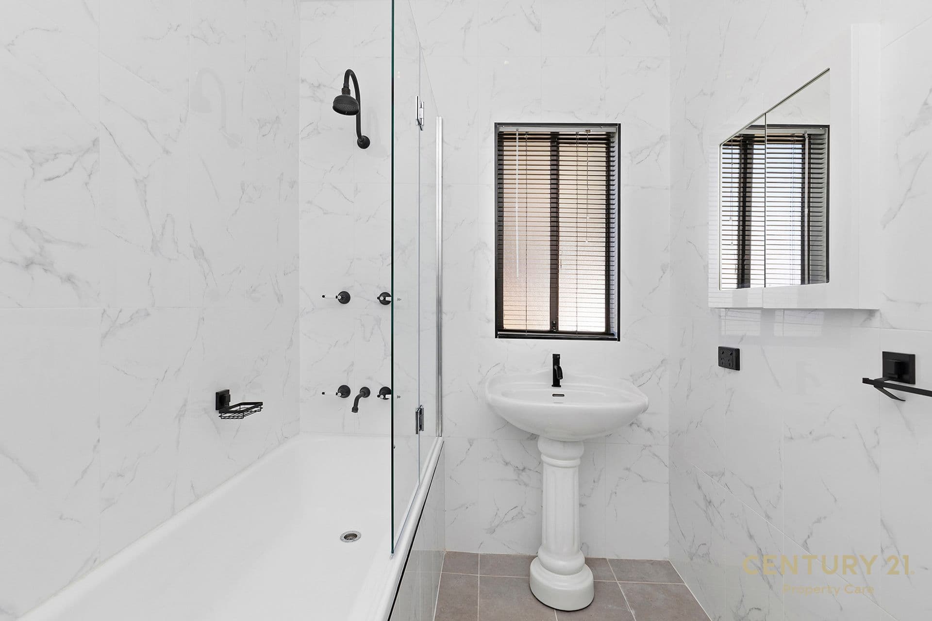 33 Durham St, Minto, NSW, 2566, Minto - Thumbnail 3
