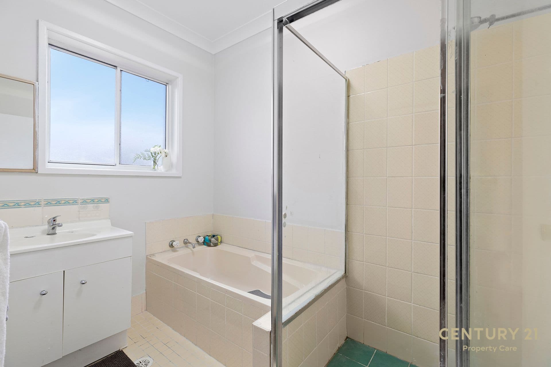 32  Warwick Street, Minto, NSW, 2566, Minto - Thumbnail 5
