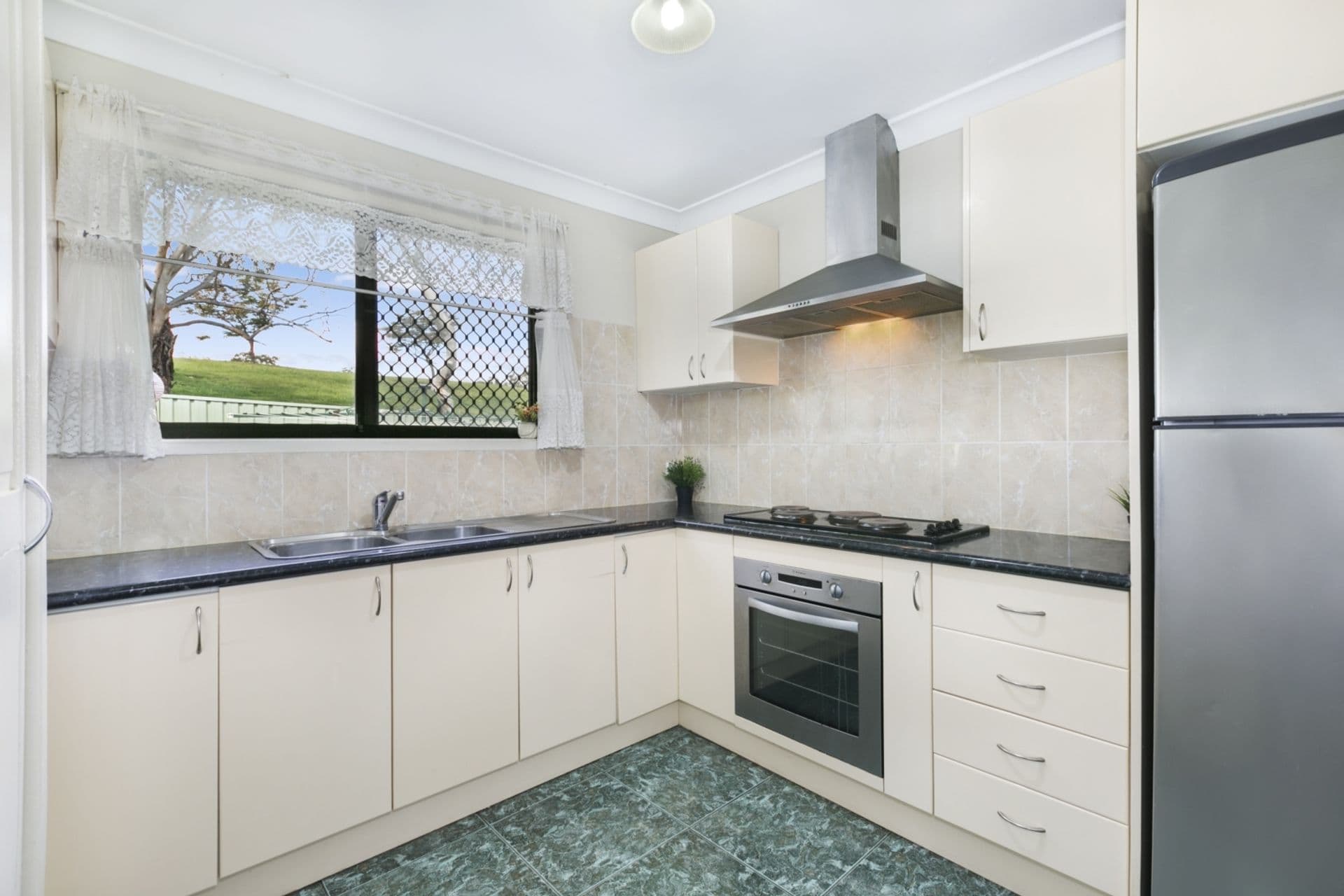 141a Wyangala Cres, Leumeah, NSW, 2560, Leumeah - Thumbnail 2