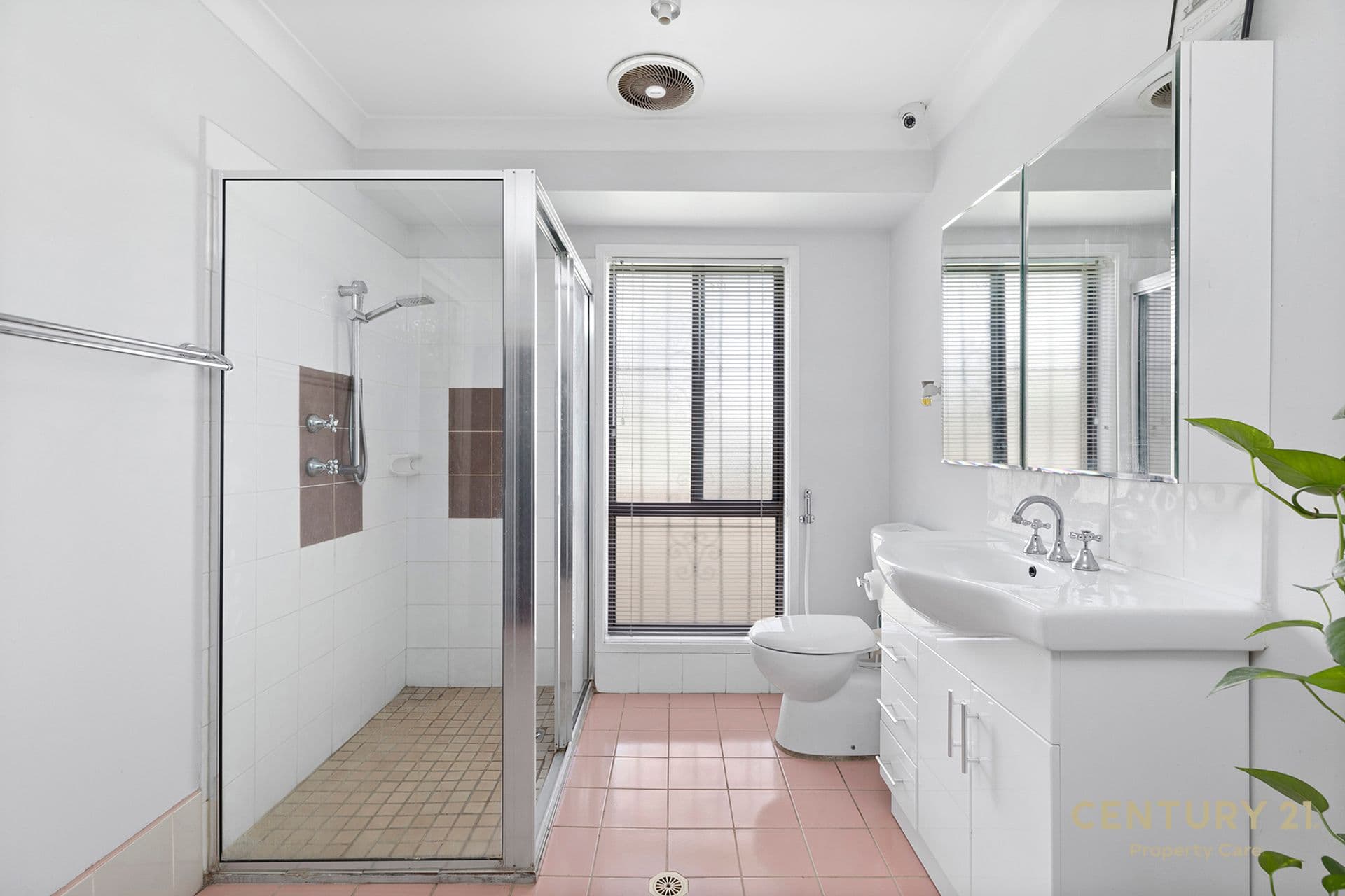 1A Brennan Pl, Minto, NSW, 2566, Minto - Thumbnail 8
