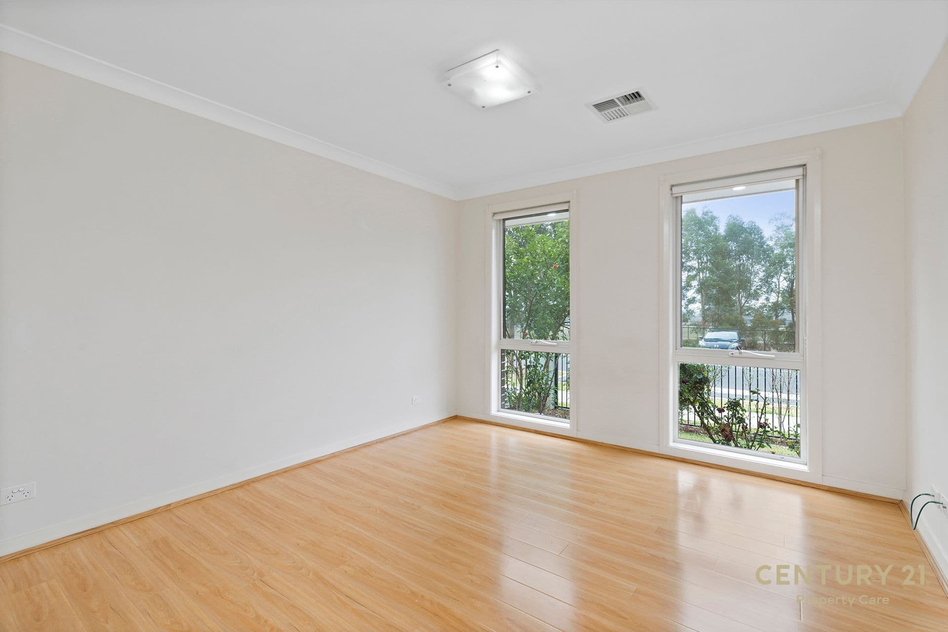 33 Grampian Ave, Minto, NSW, 2566, Minto - Thumbnail 4