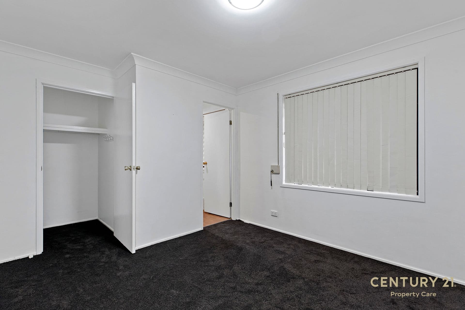 22 Norman Dunlop Cres, Minto, NSW, 2566, Minto - Thumbnail 3