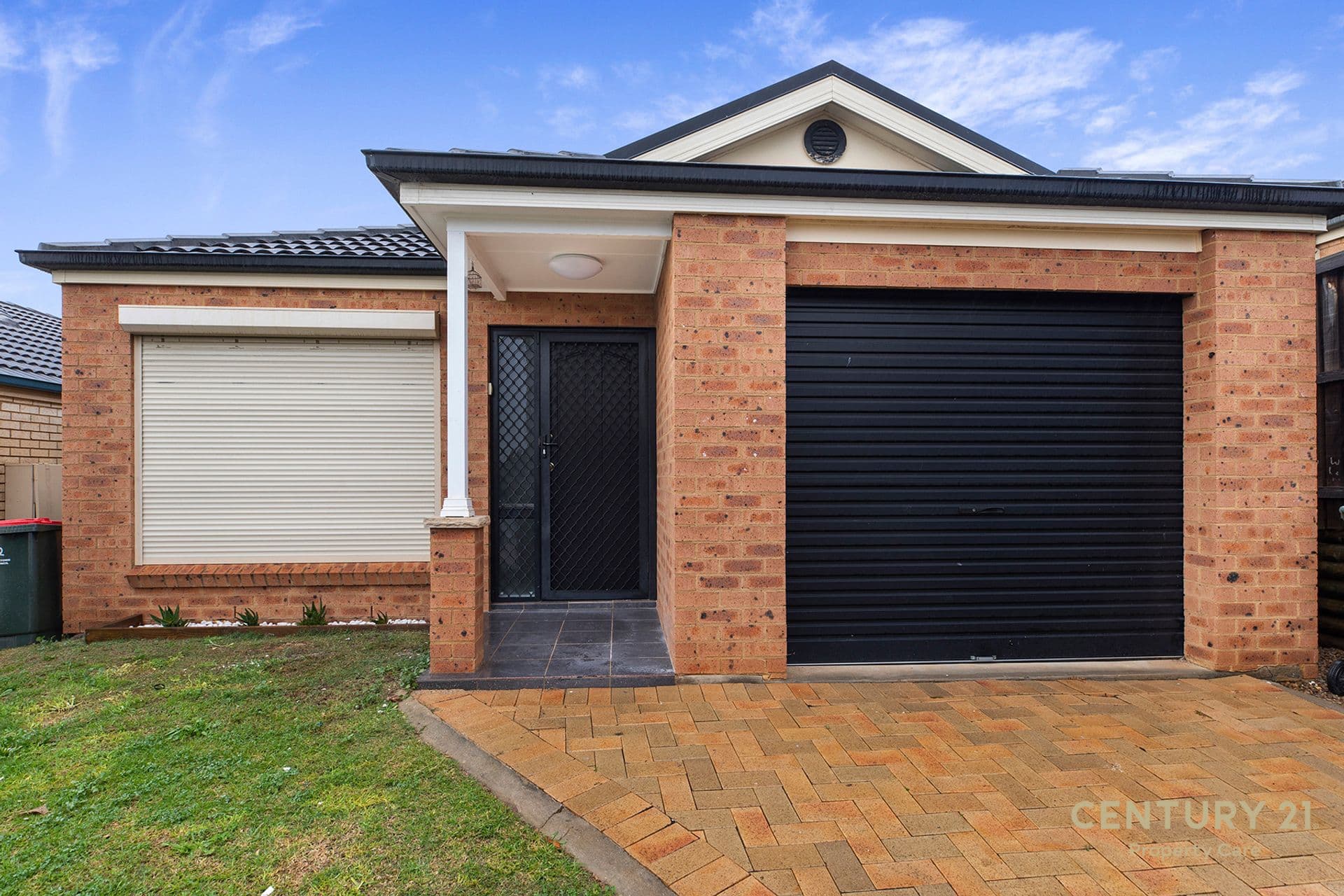 22 Norman Dunlop Cres, Minto, NSW, 2566, Minto - Image 1