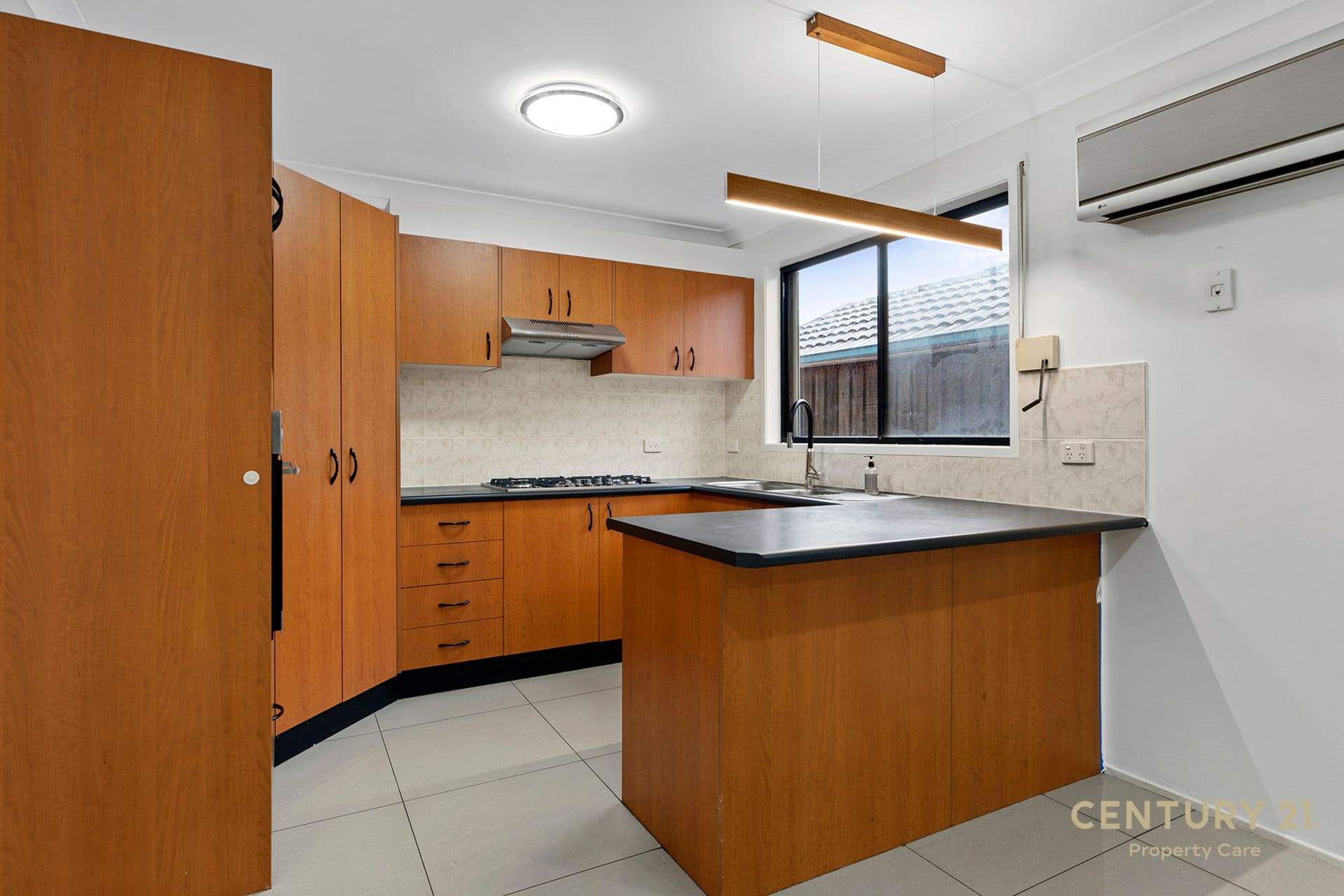 22 Norman Dunlop Cres, Minto, NSW, 2566, Minto - Thumbnail 2