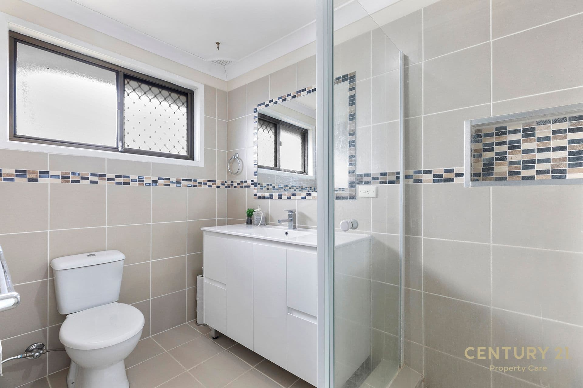8 Norton Place, Minto, NSW, 2566, Minto - Thumbnail 3