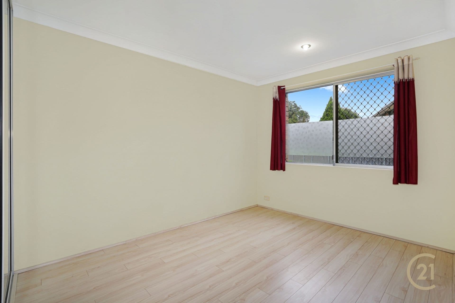 10/16 Derby St, Minto, NSW, 2566, Minto - Thumbnail 5
