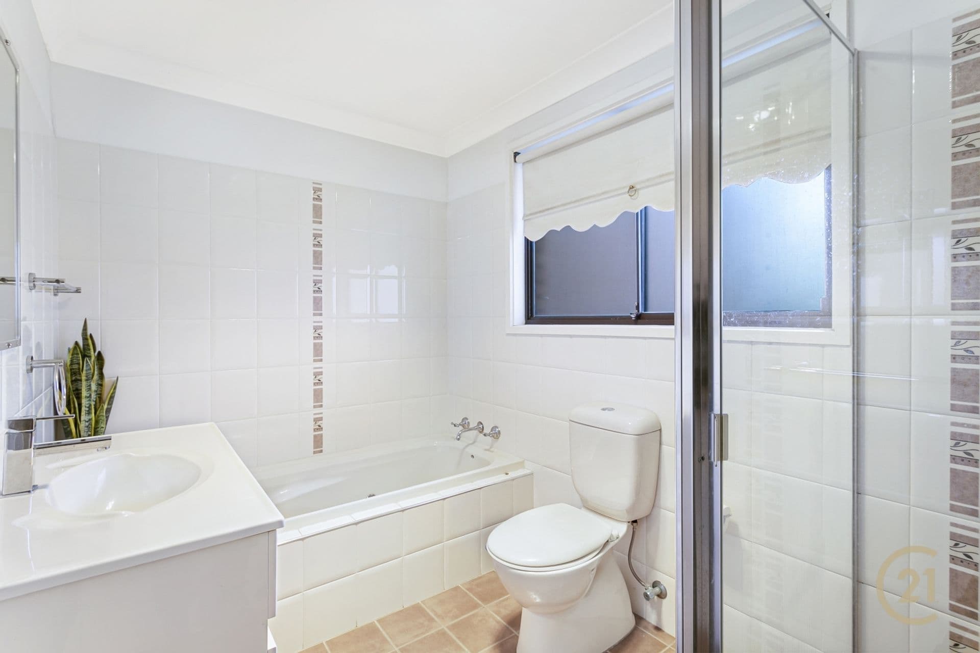 2/72 Macquarie Rd, Ingleburn, NSW, 2565, Ingleburn - Thumbnail 5