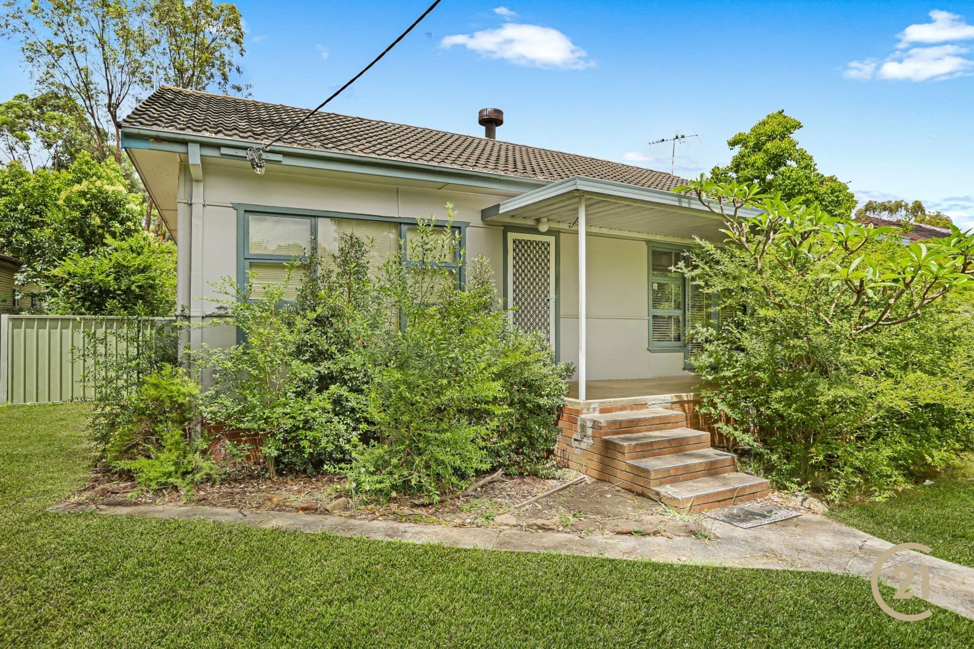 31 Alexander Cres, Macquarie Fields, NSW, 2564, Macquarie Fields - Thumbnail 2