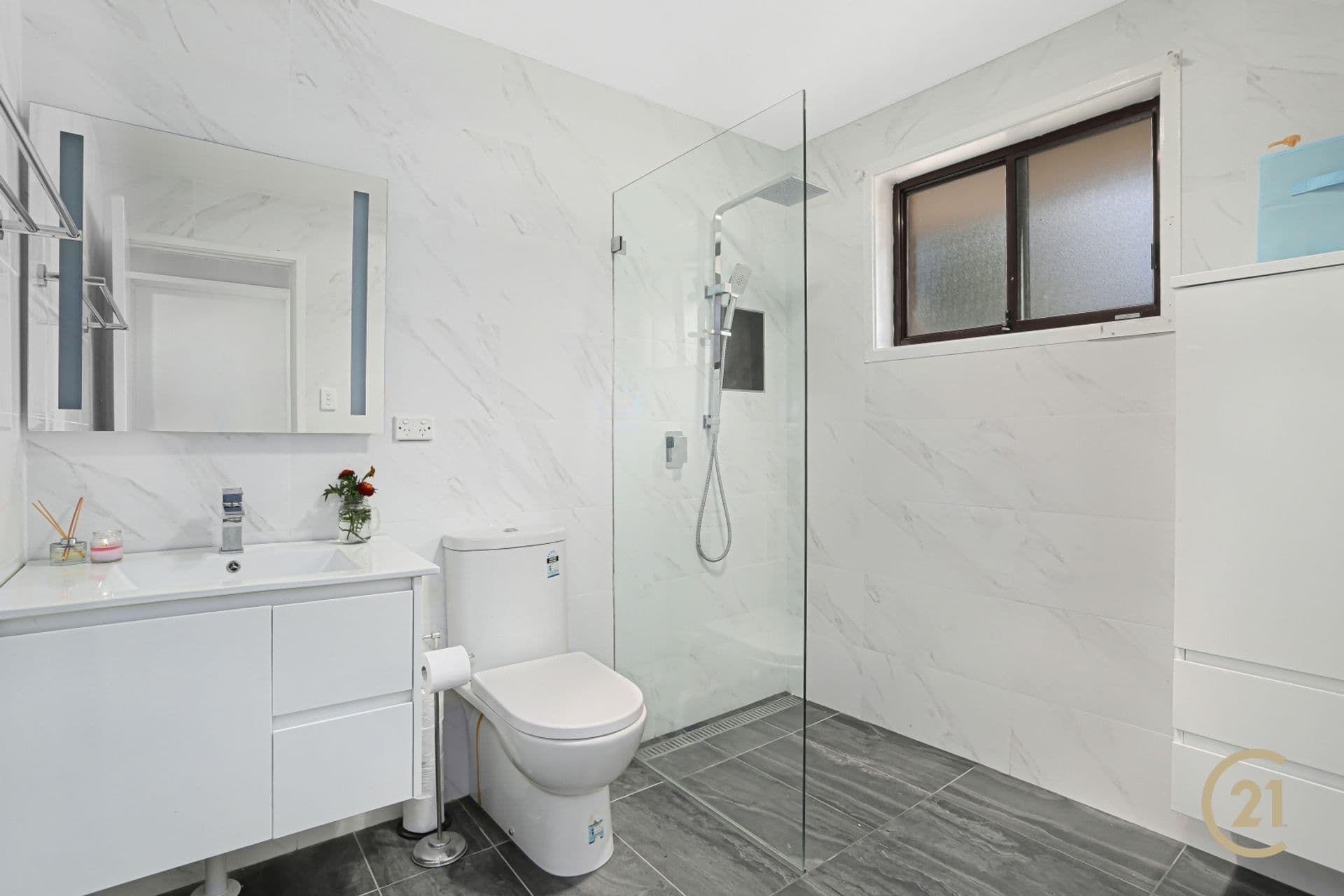 11 Campbell Close, Minto, NSW, 2566, Minto - Thumbnail 4